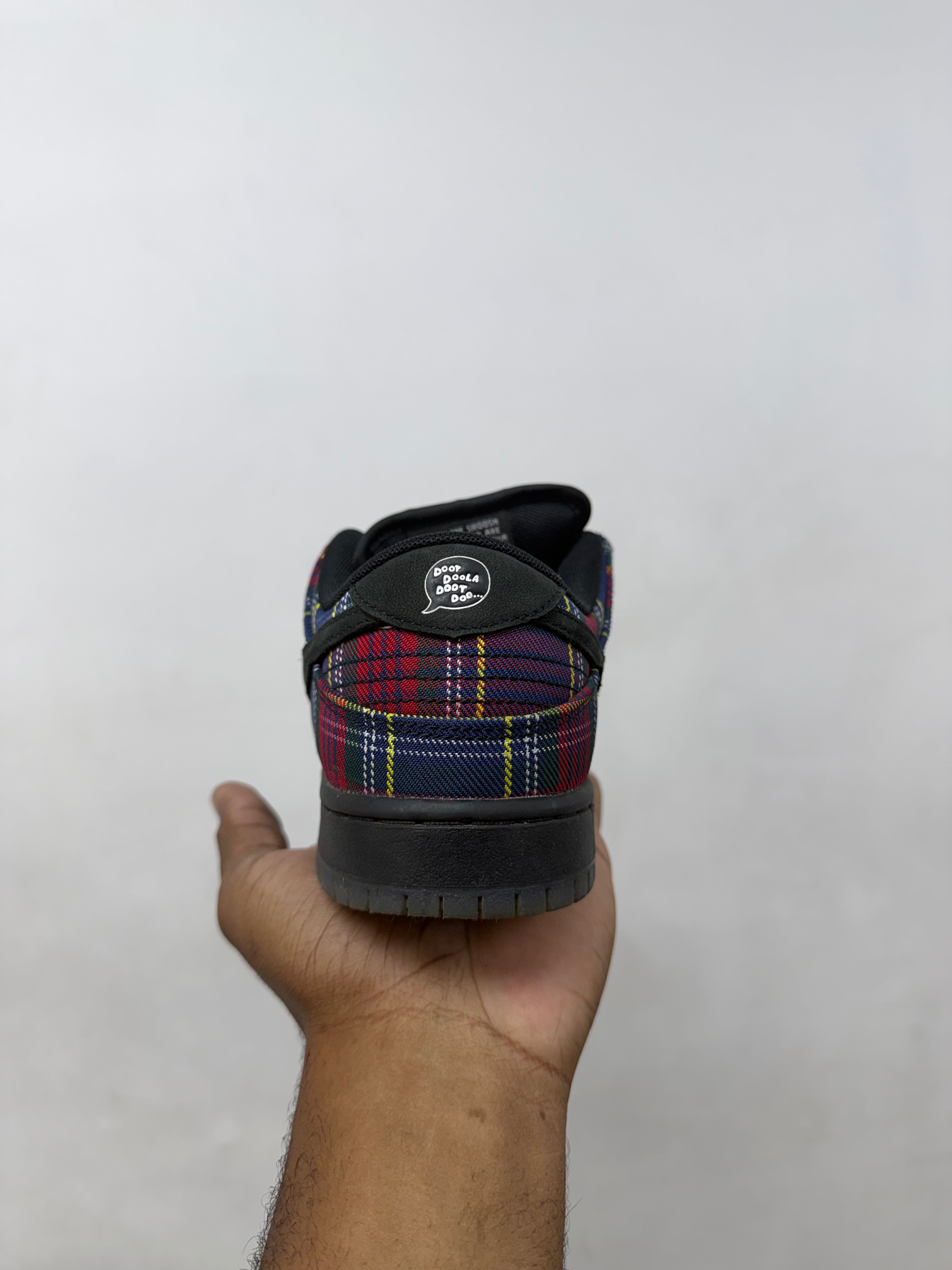 Nike SB Dunk Low Nardwar Sneakers