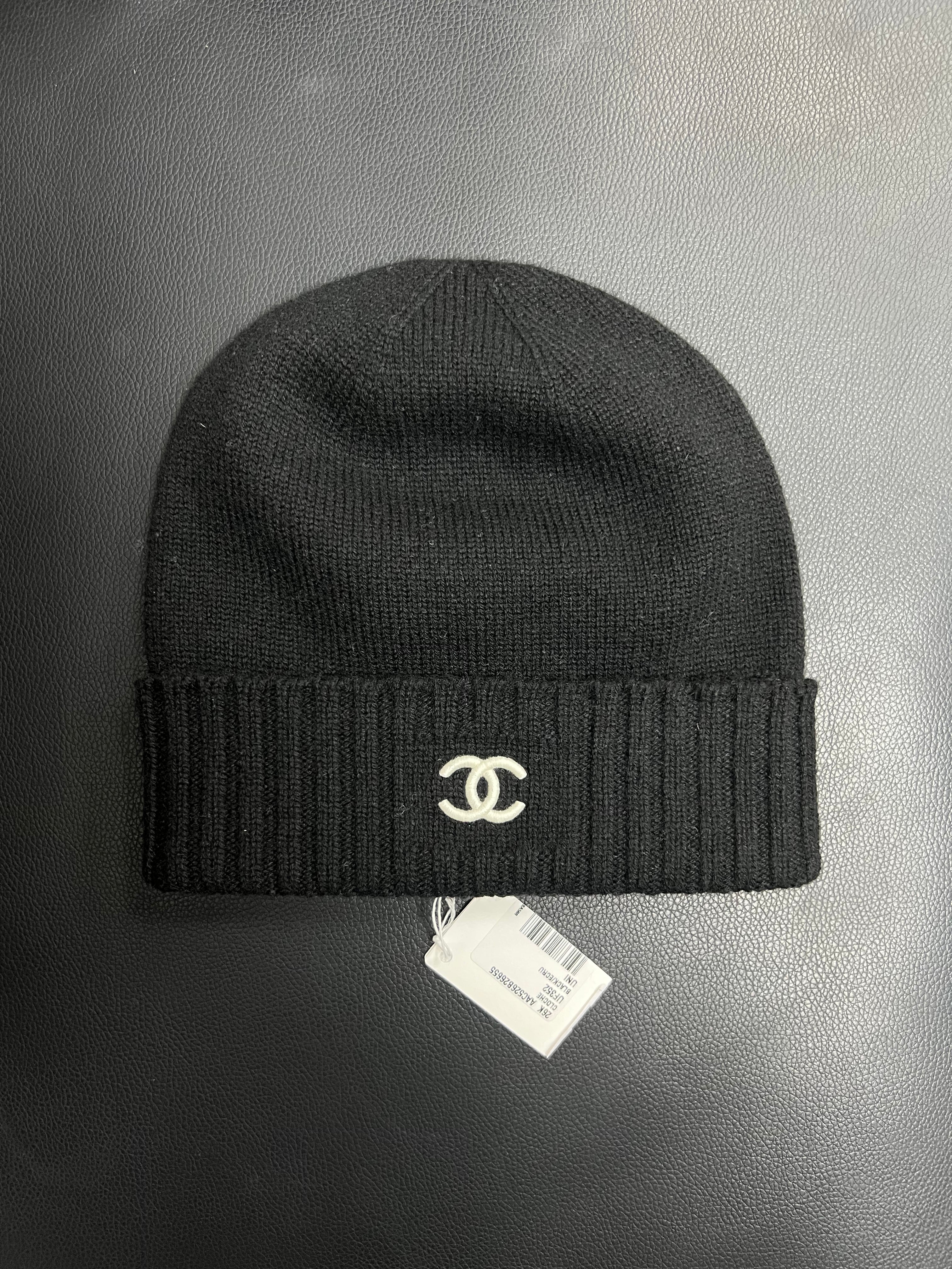 Chanel Black Cream Knit CC Inverse Logo Beanie