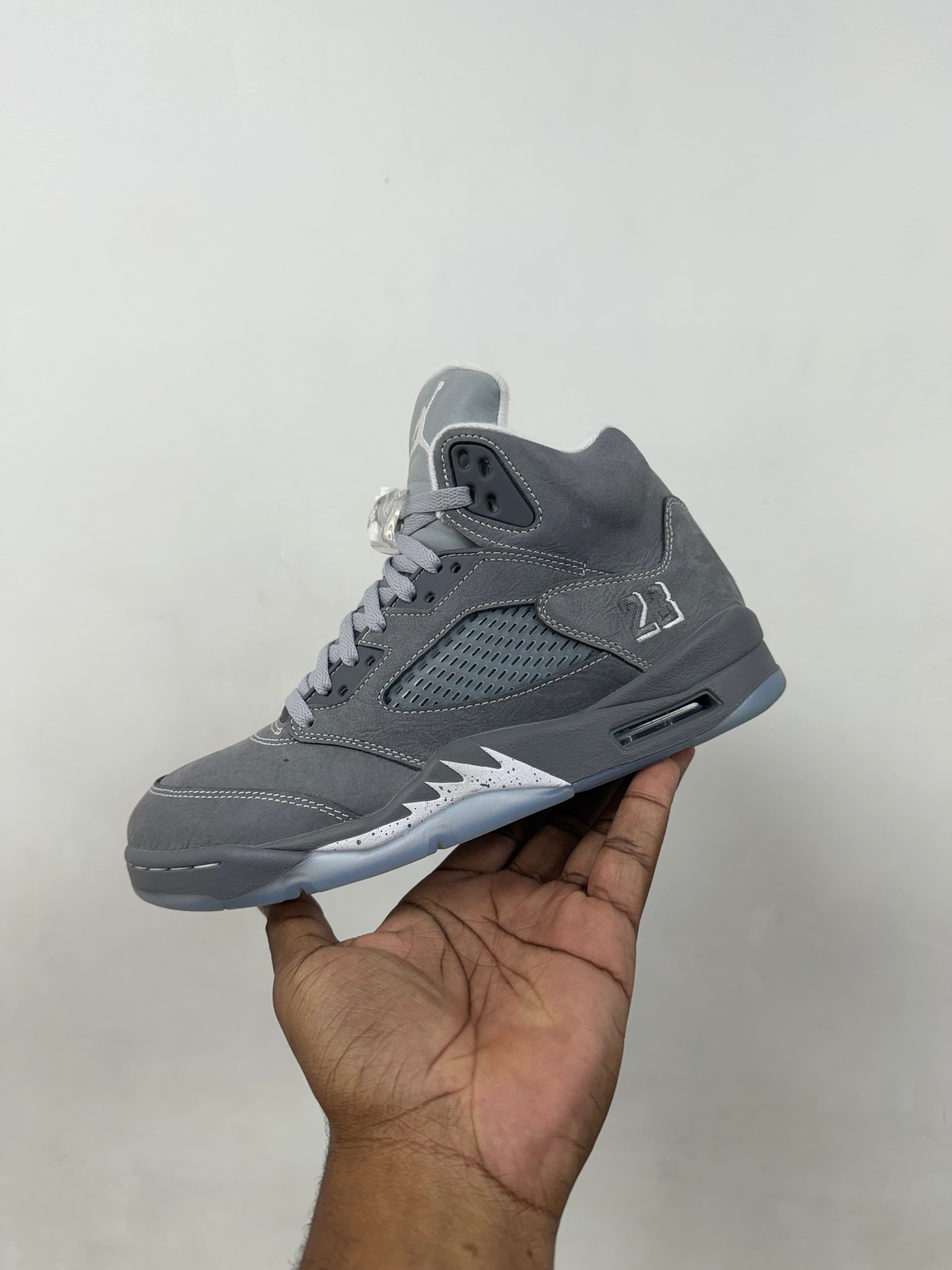 Jordan 5 Wolf Grey Sneakers