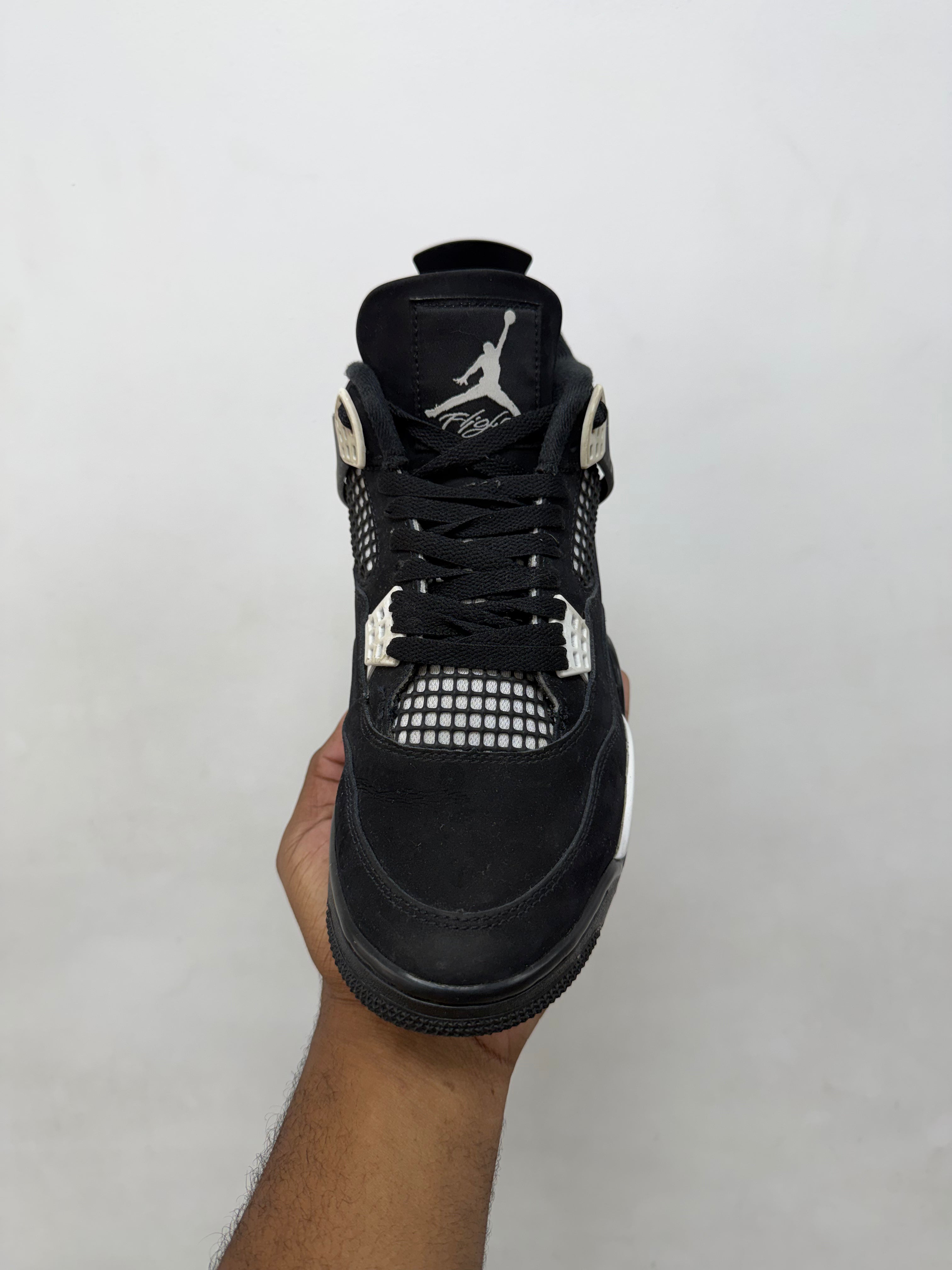 Jordan 4 White Thunder Sneakers