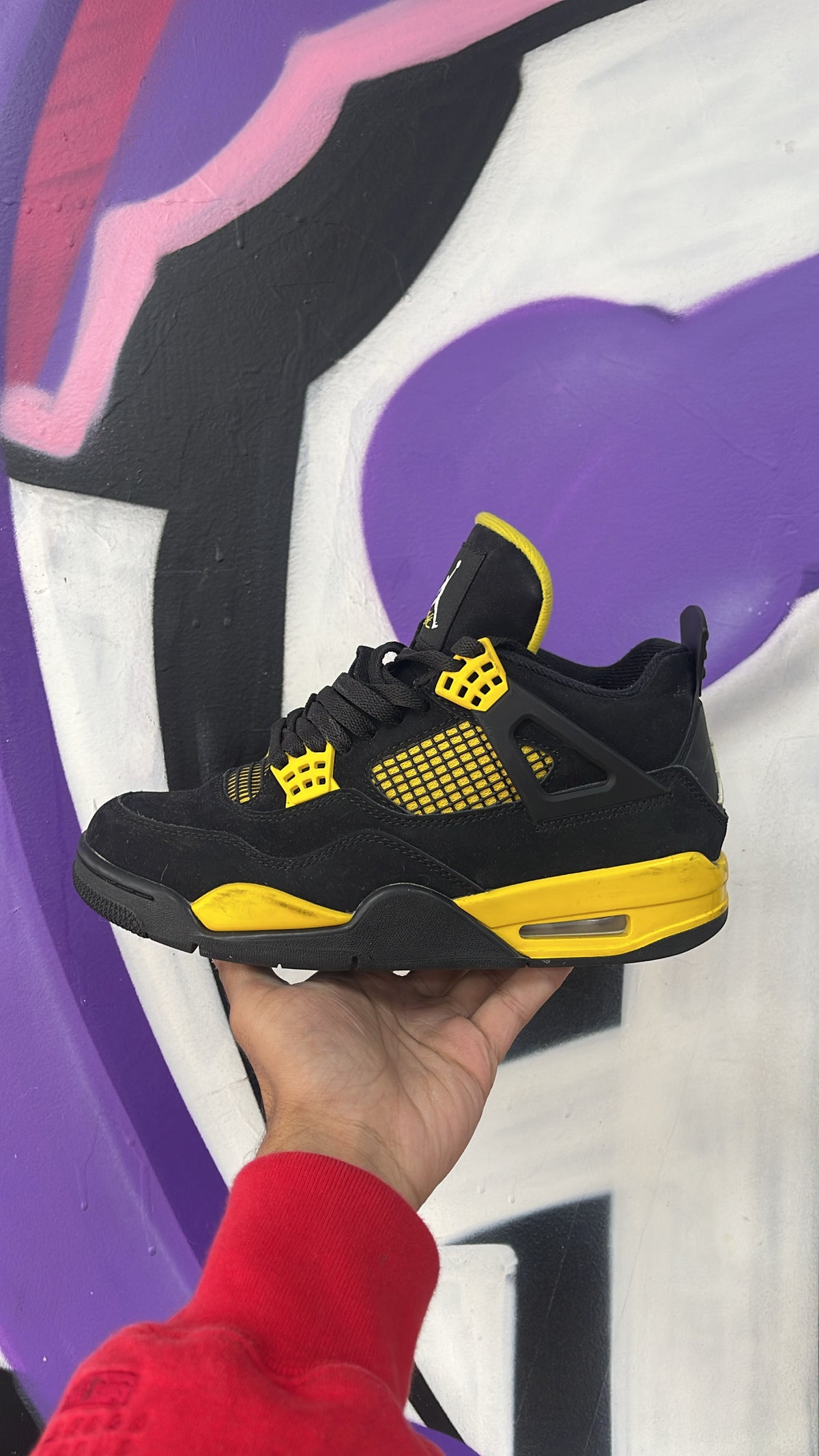 Jordan 4 Yellow Thunder Sneakers