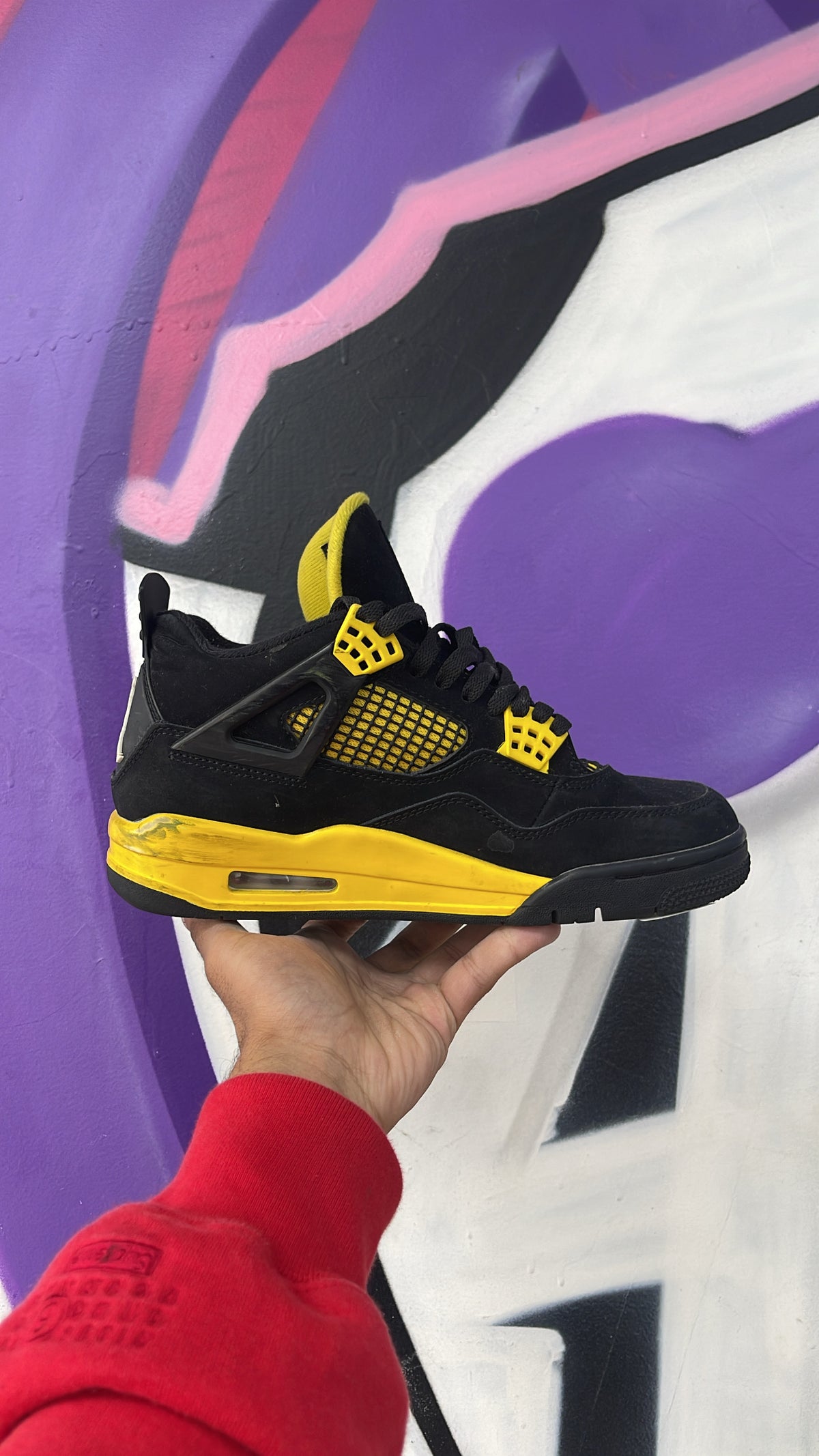 Jordan 4 Yellow Thunder Sneakers