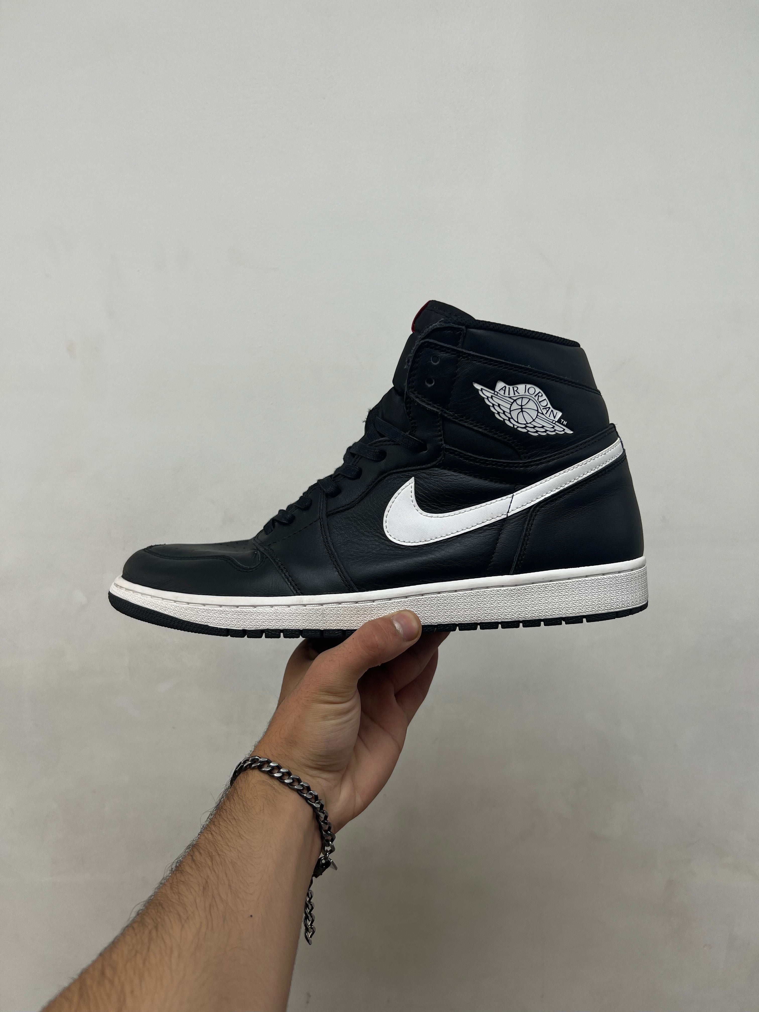 Jordan 1 Yin Yang Sneakers