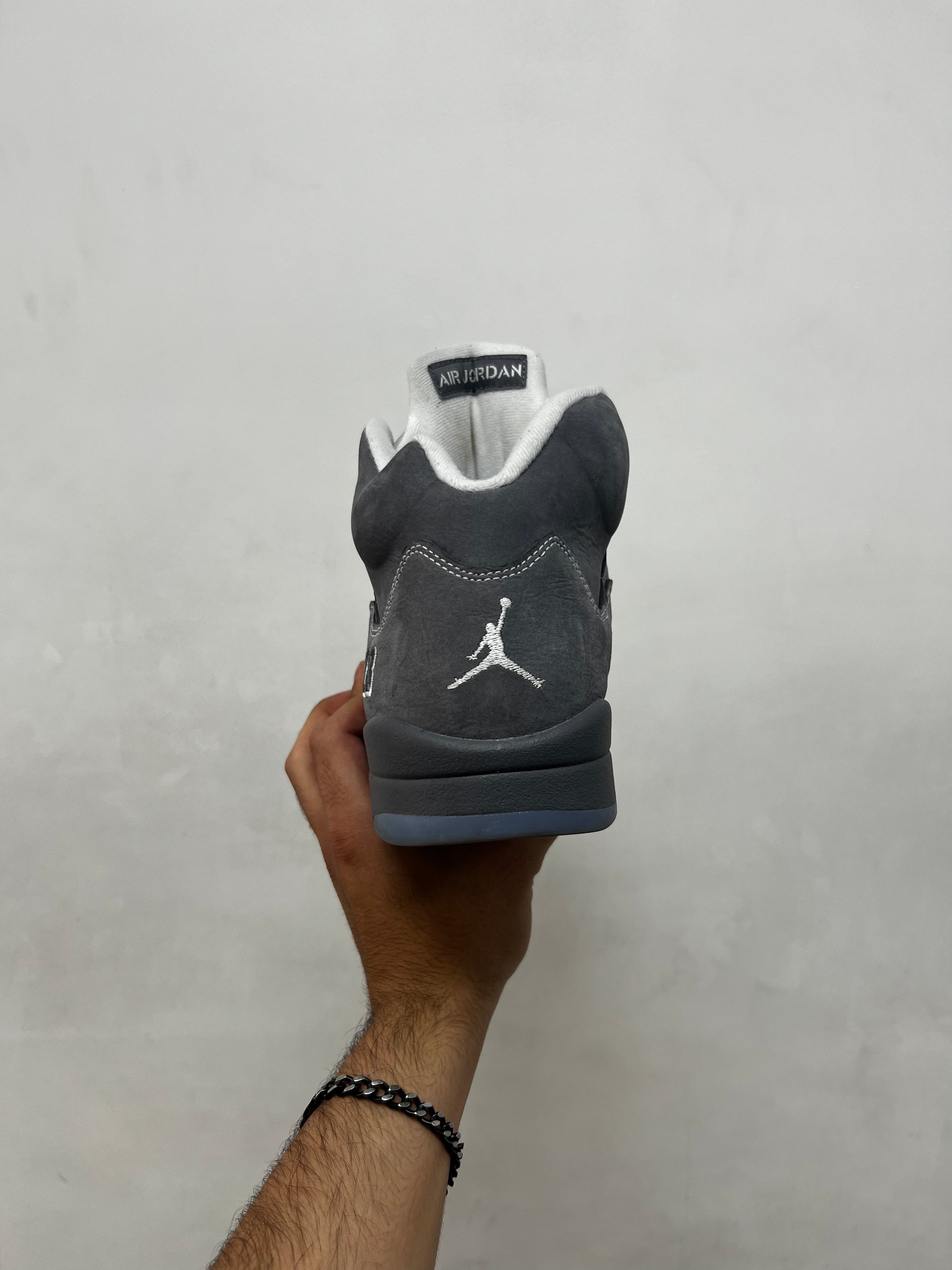 Jordan 5 Wolf Grey Sneakers
