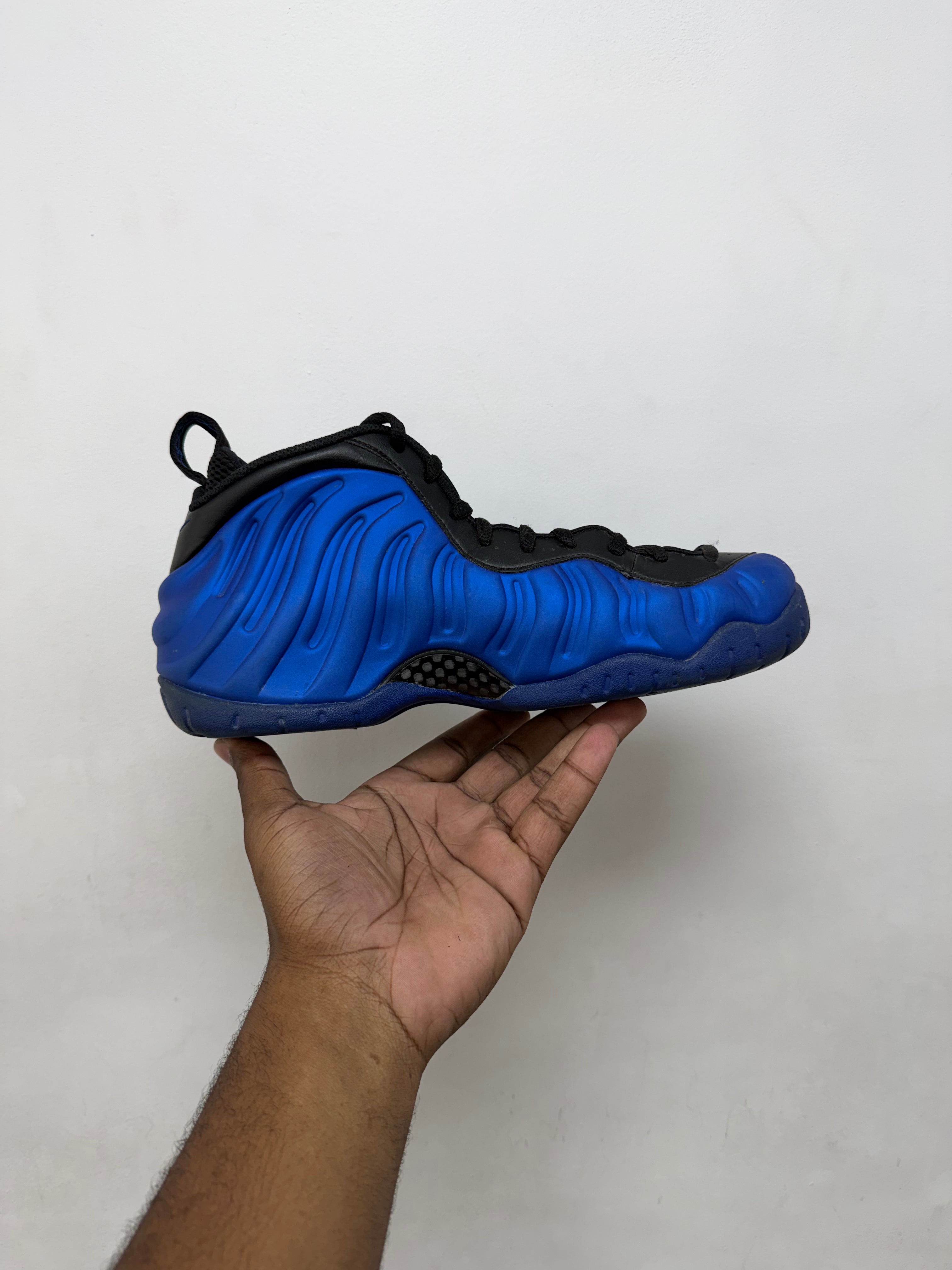Nike Air Foamposite Hyper Cobalt Sneakers