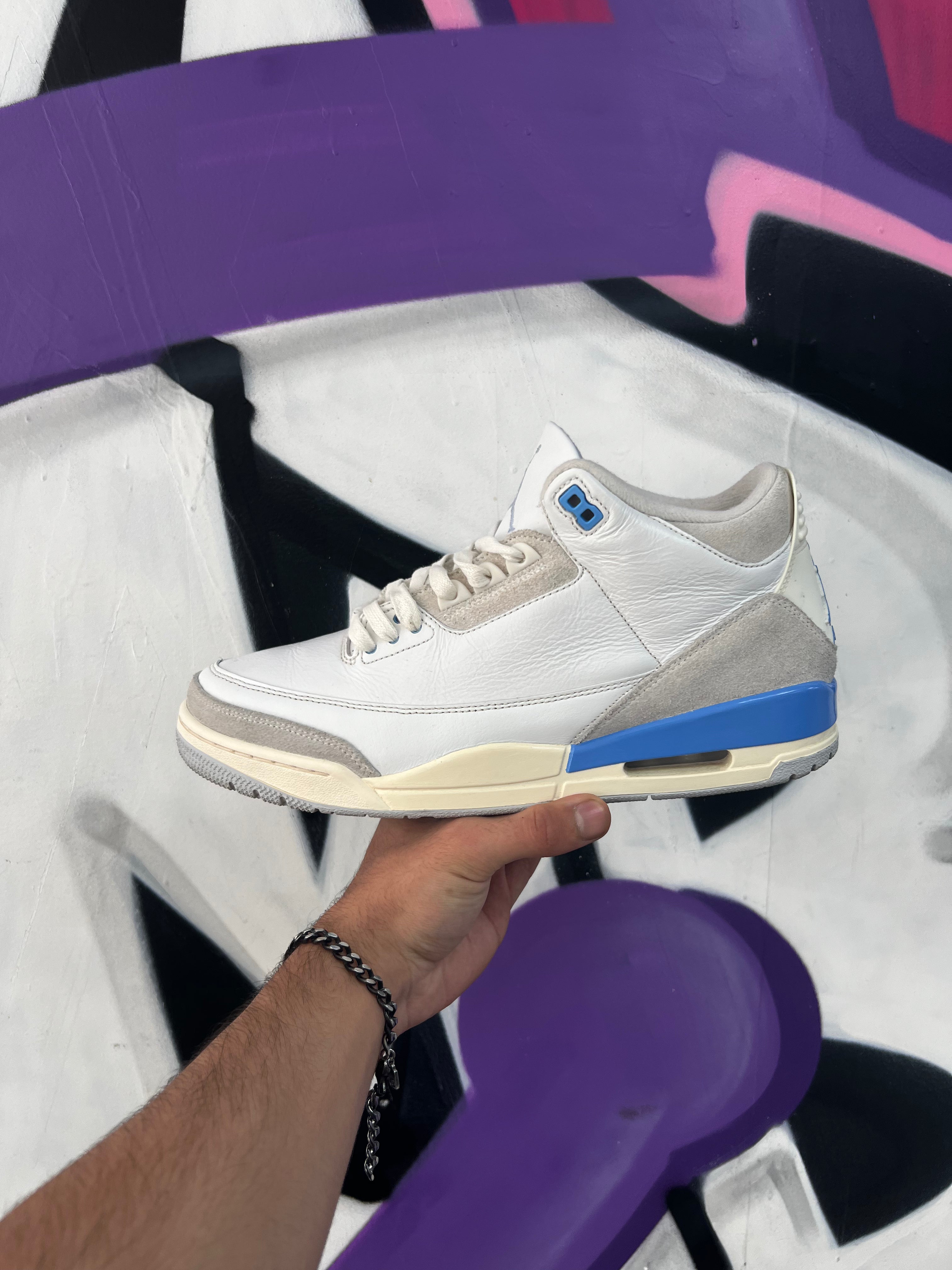 Jordan 3 Lucky Shorts Sneakers