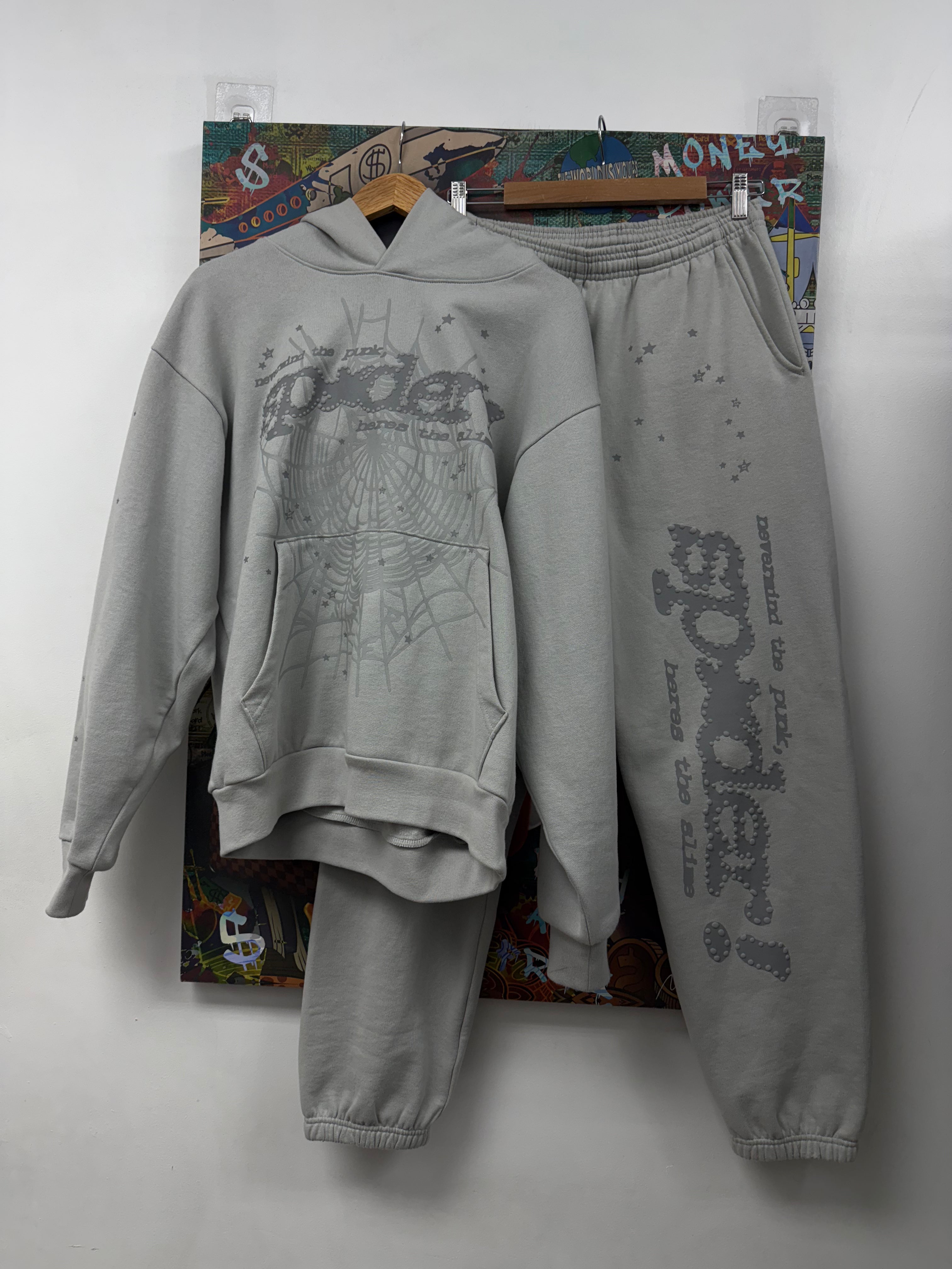 Sp5der Grey Silver OG Web Sweatsuit