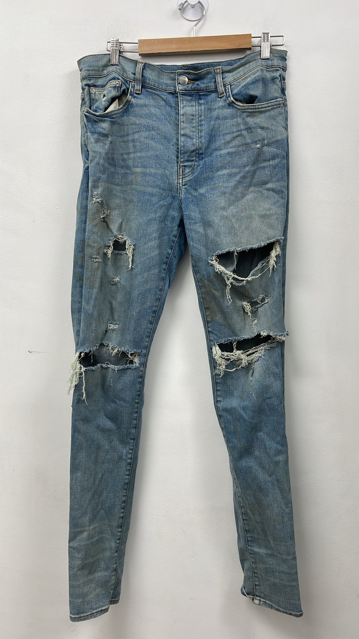 Amiri Vintage Wash Ripped Jeans