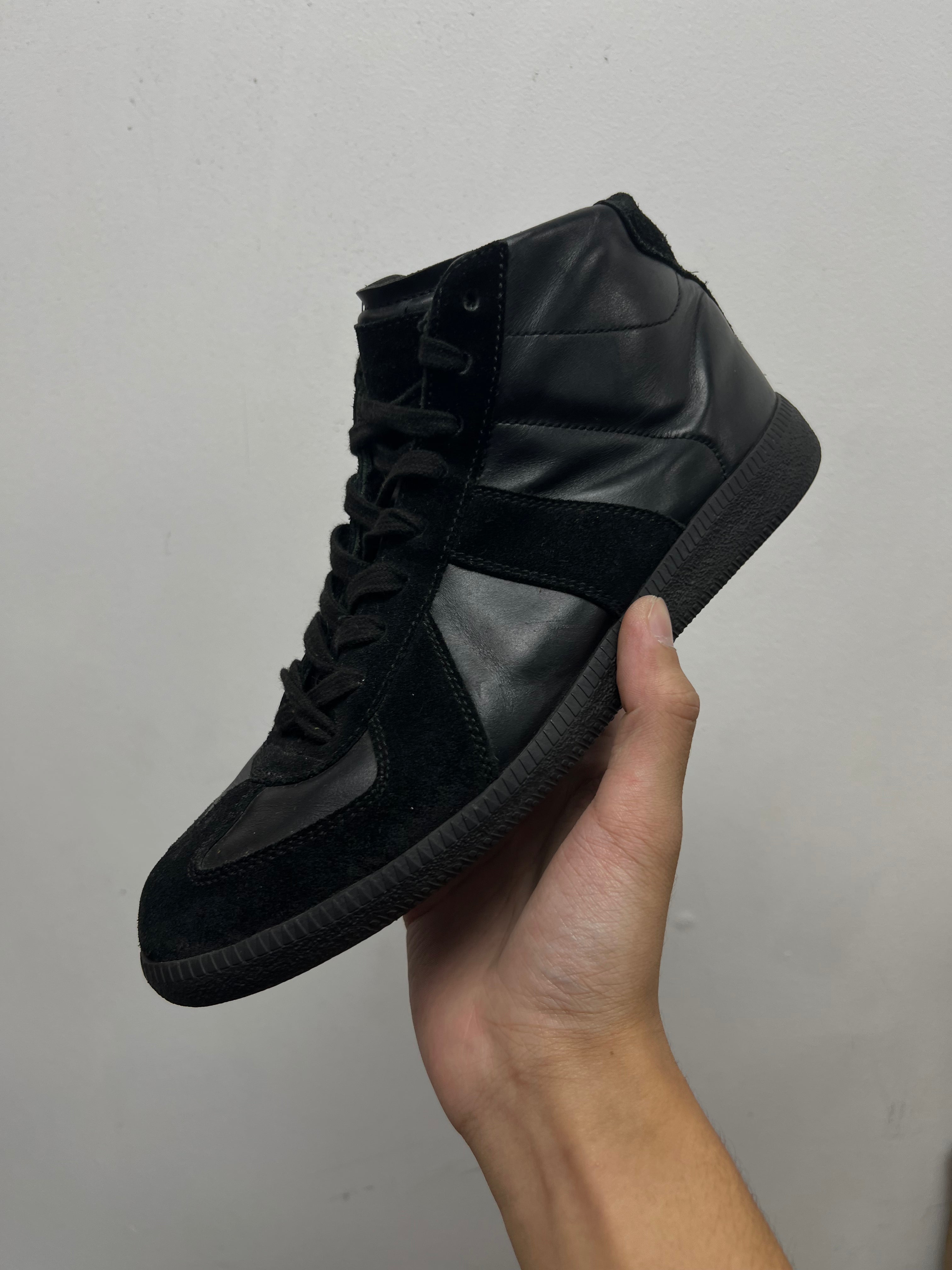 Maison Margiela Triple Black Replica Mid (No Insoles) Sneakers