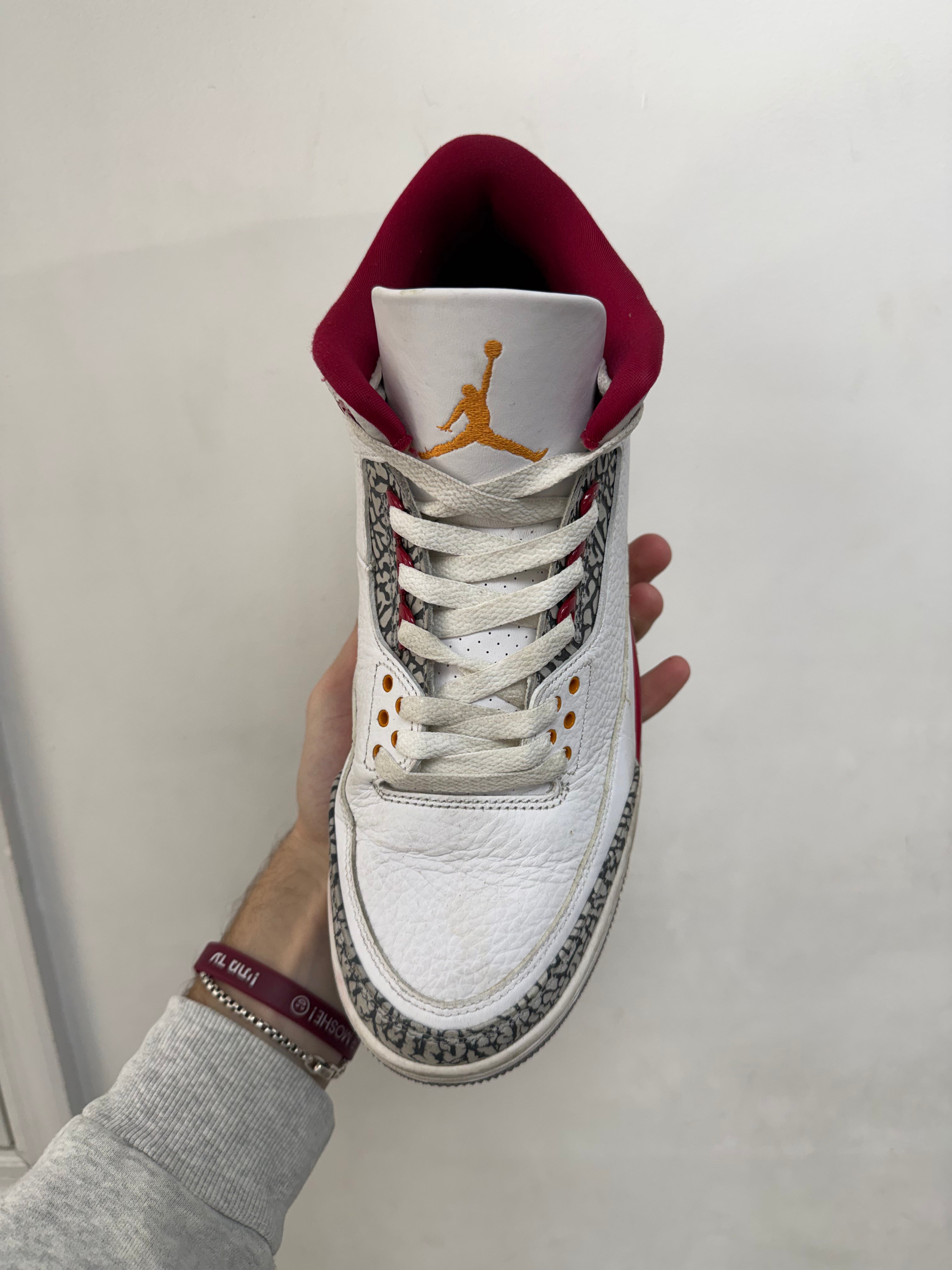 Jordan 3 Cardinal Sneakers