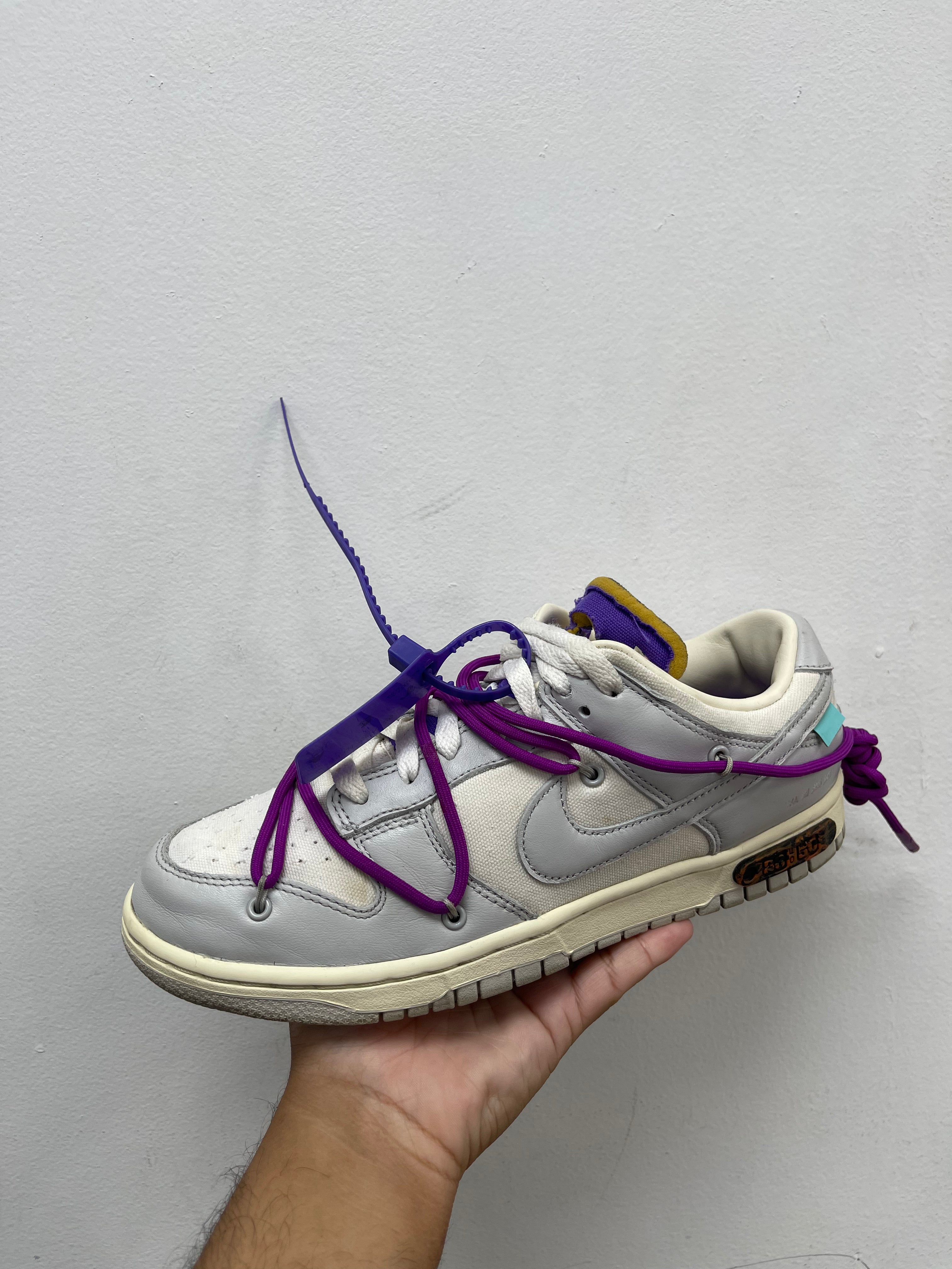 Nike x Off White Dunk Low Lot 28 Sneakers