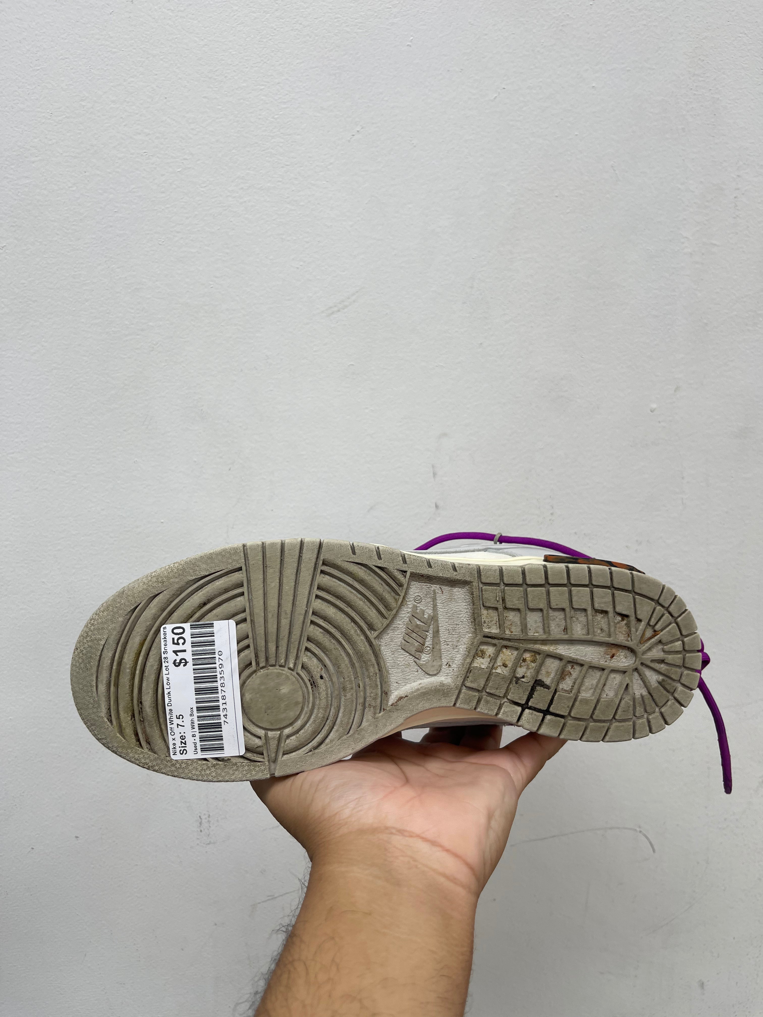 Nike x Off White Dunk Low Lot 28 Sneakers