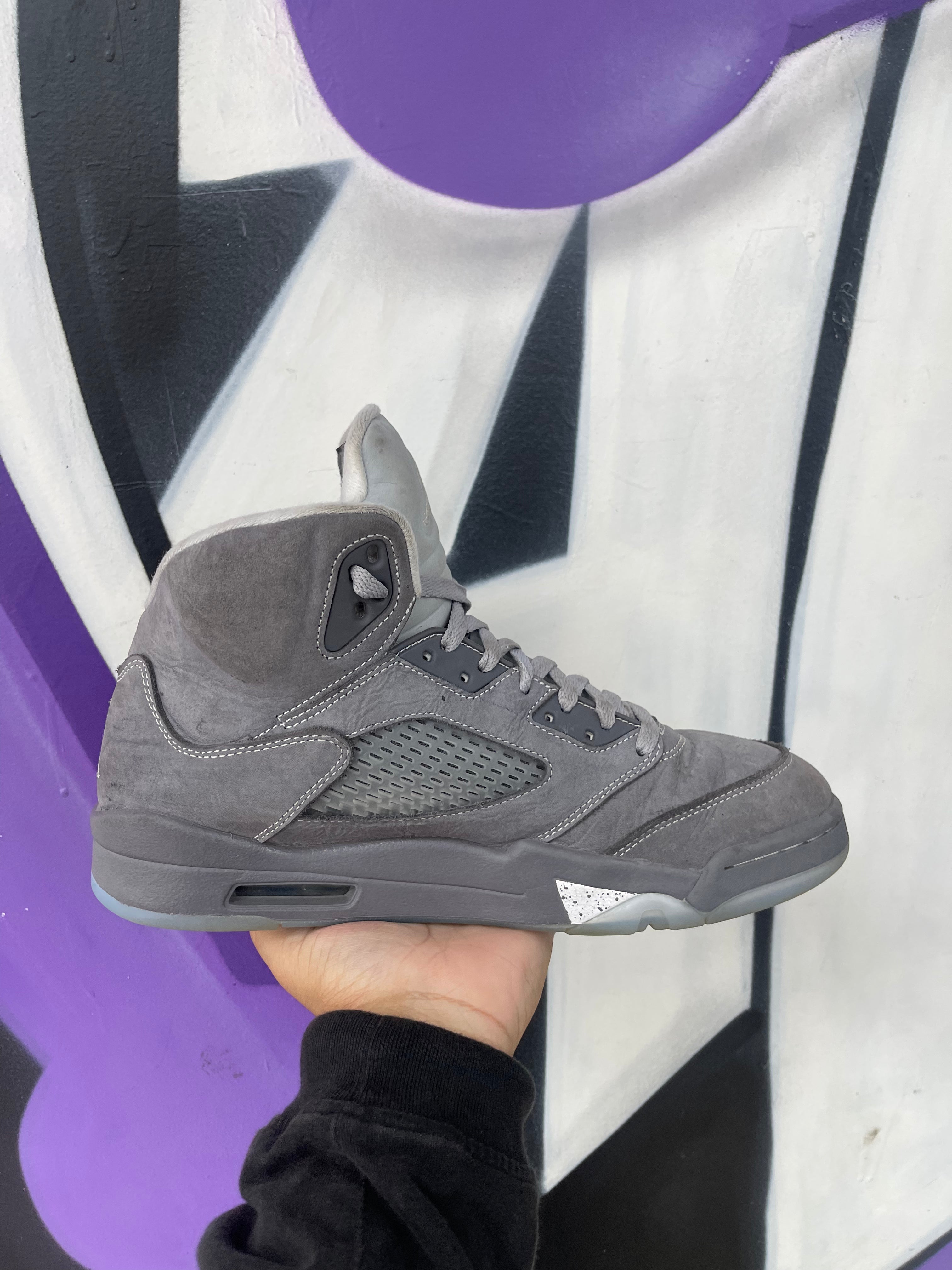 Jordan 5 Wolf Grey Sneakers