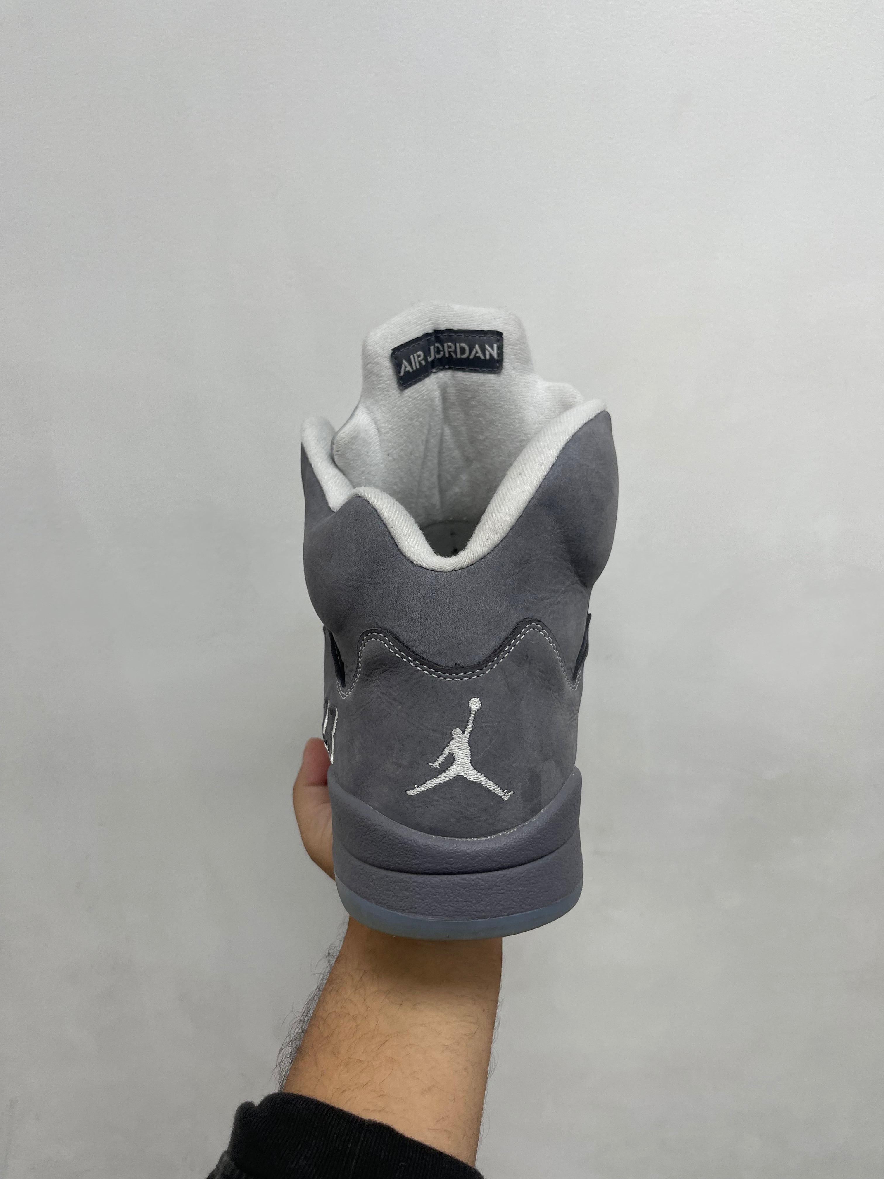 Jordan 5 Wolf Grey Sneakers