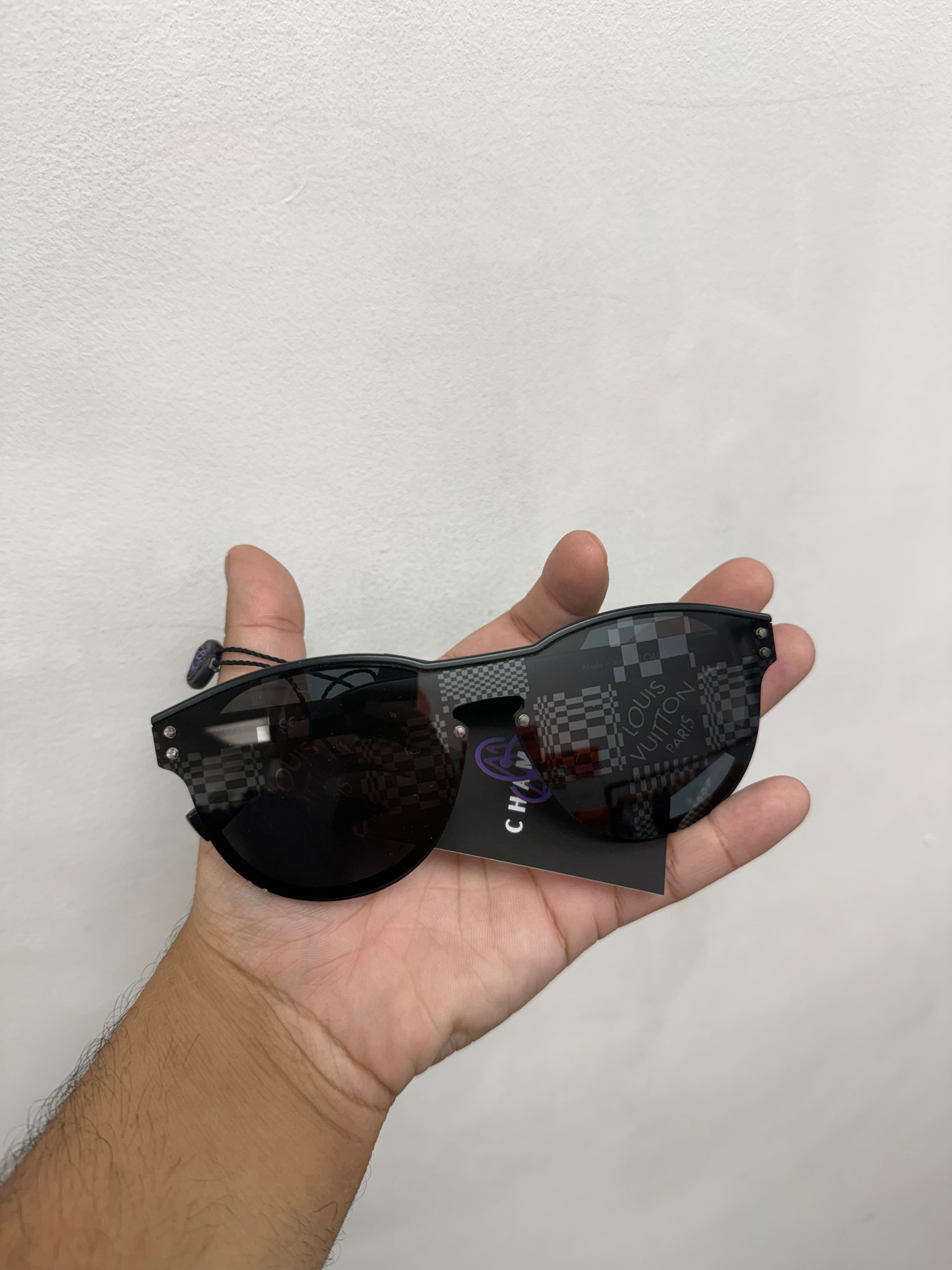 Louis Vuitton Black Waimea Sunglasses