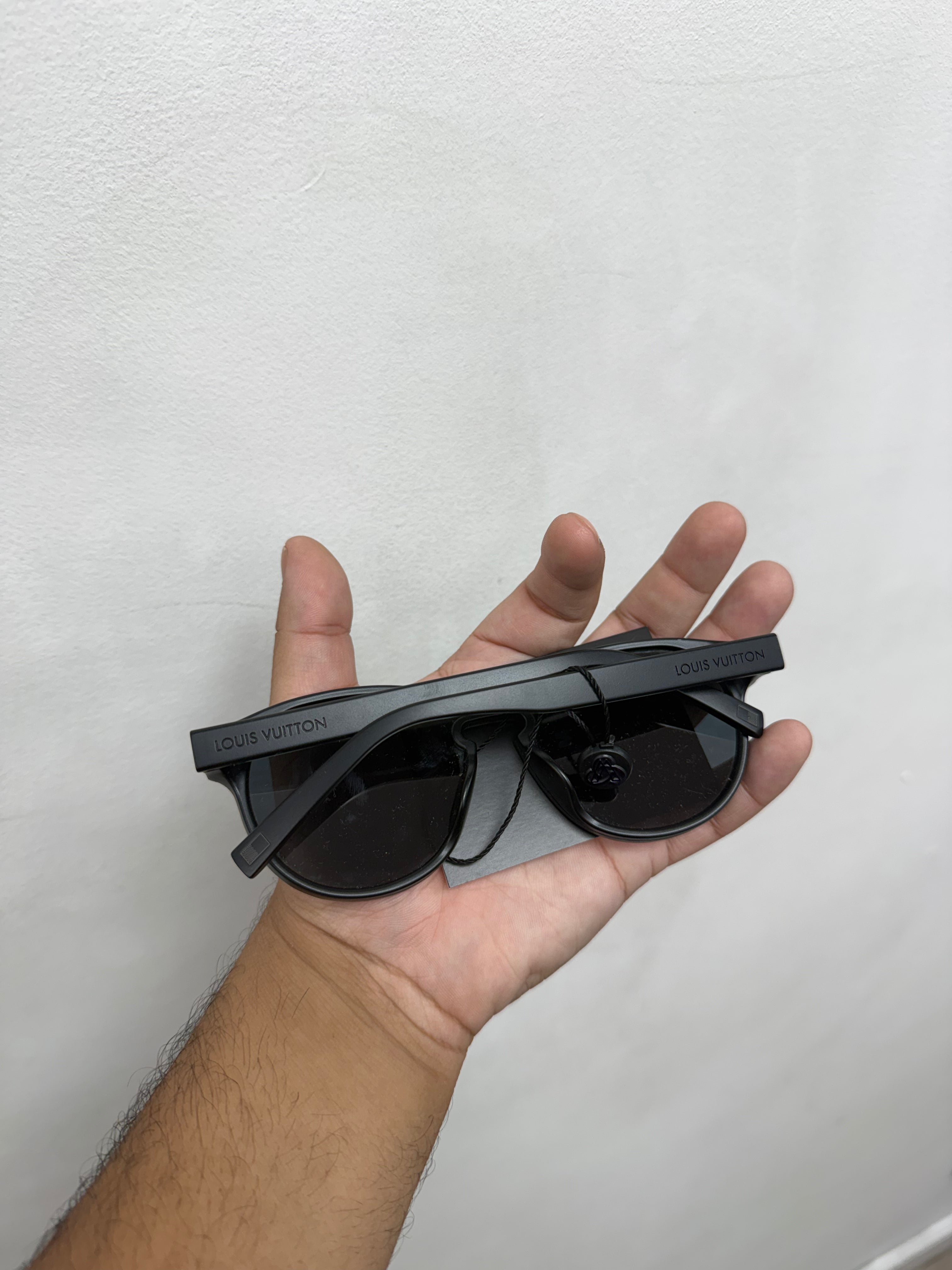 Louis Vuitton Black Waimea Sunglasses