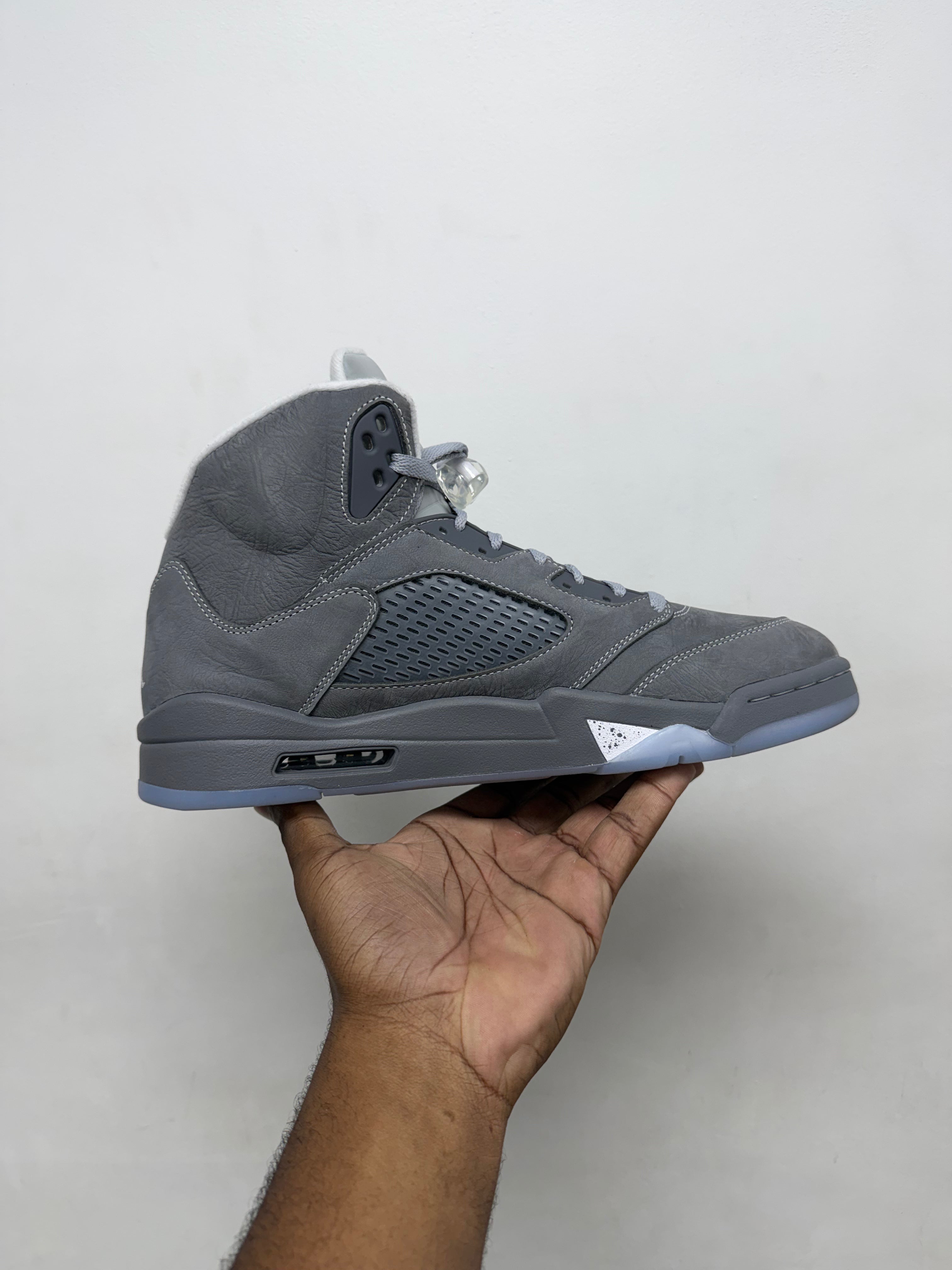 Jordan 5 Wolf Grey Sneakers