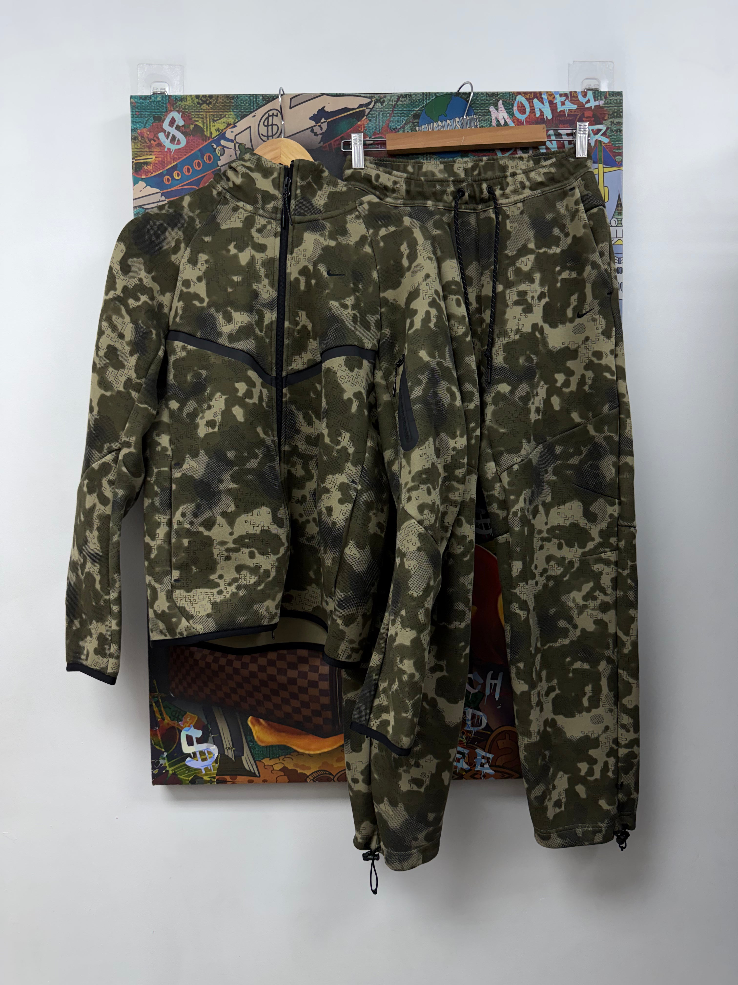 Nike Camo Tech Sweatsuit