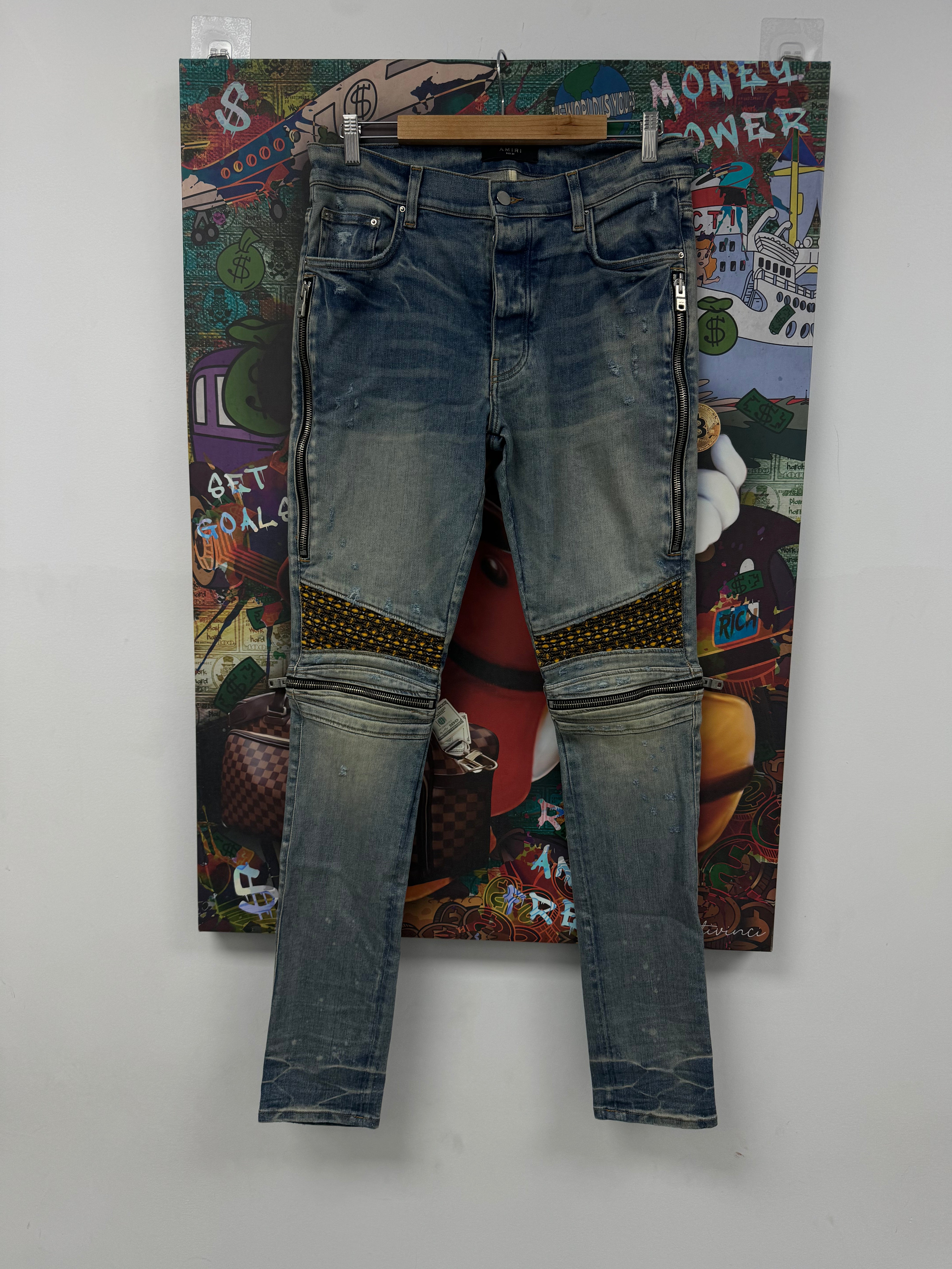 Amiri MX2 Light Wash Yellow Patch Used 34