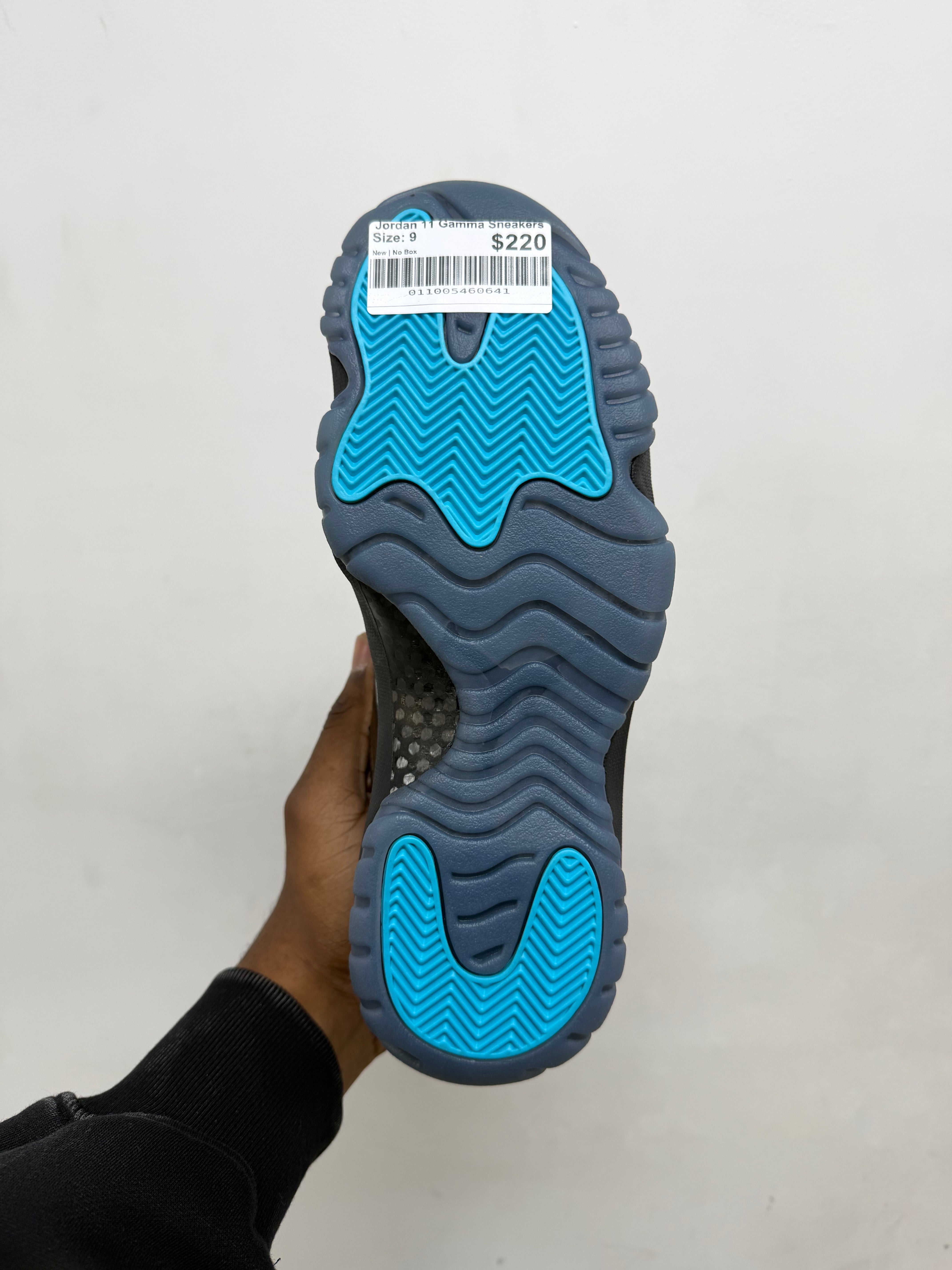 Jordan 11 Gamma Sneakers