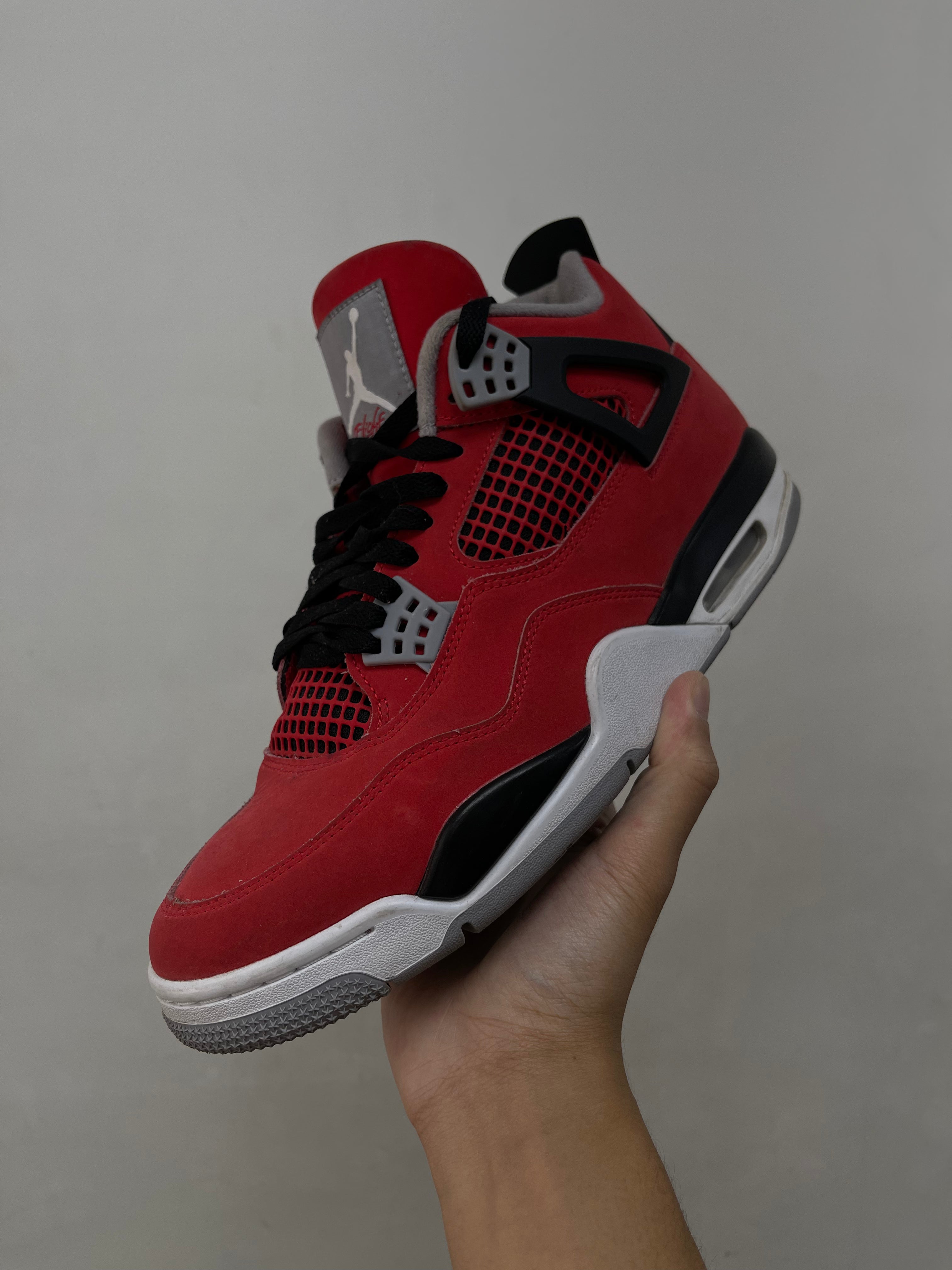 Jordan 4 Toro Sneakers
