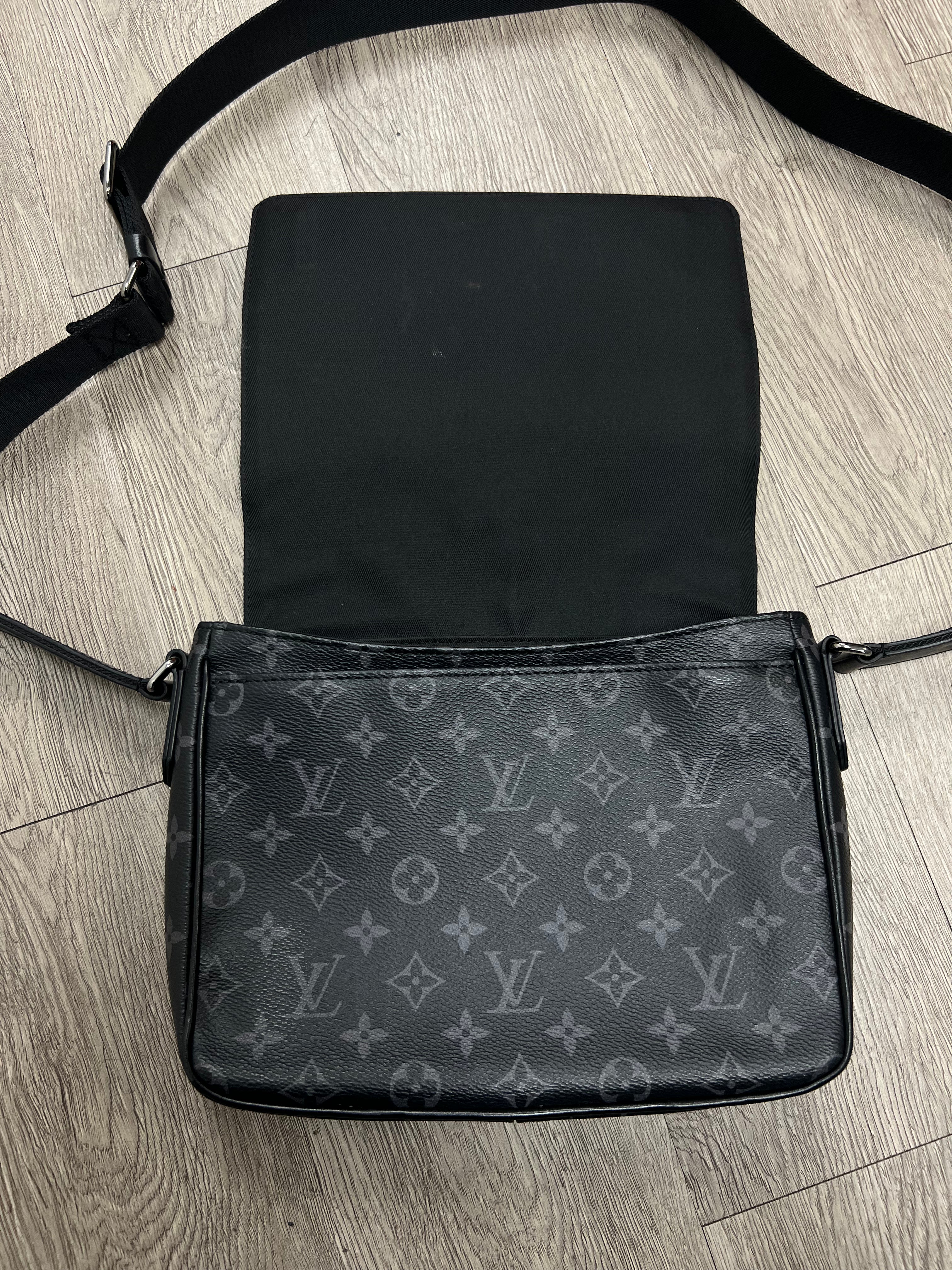 Louis Vuitton Black Monogram District Messenger Bag