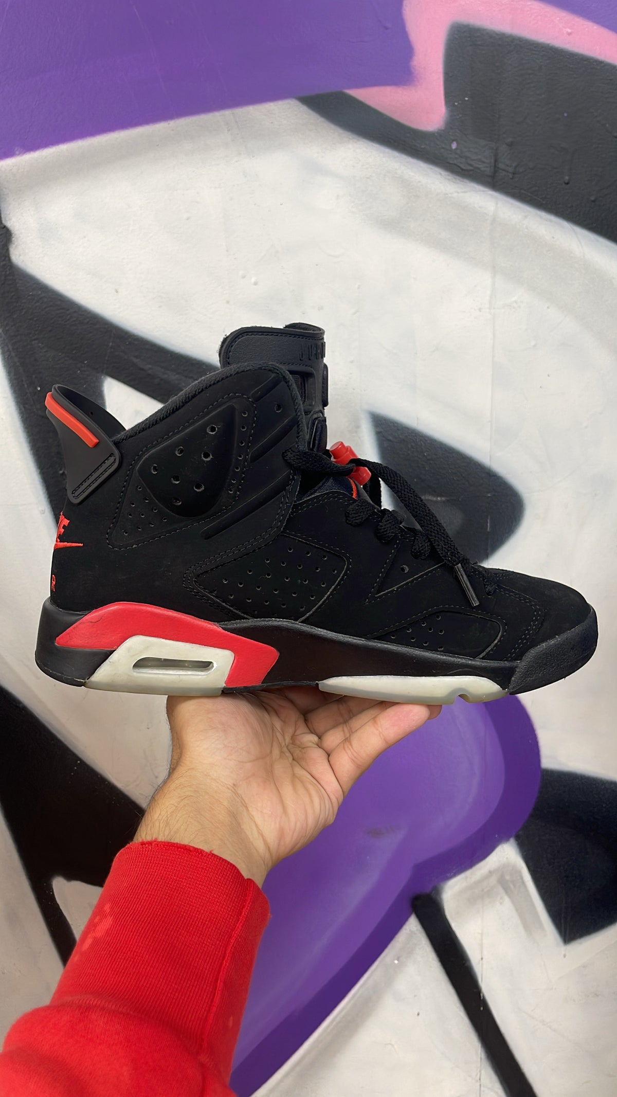 Jordan 6 Infrared Salesman Sneakers