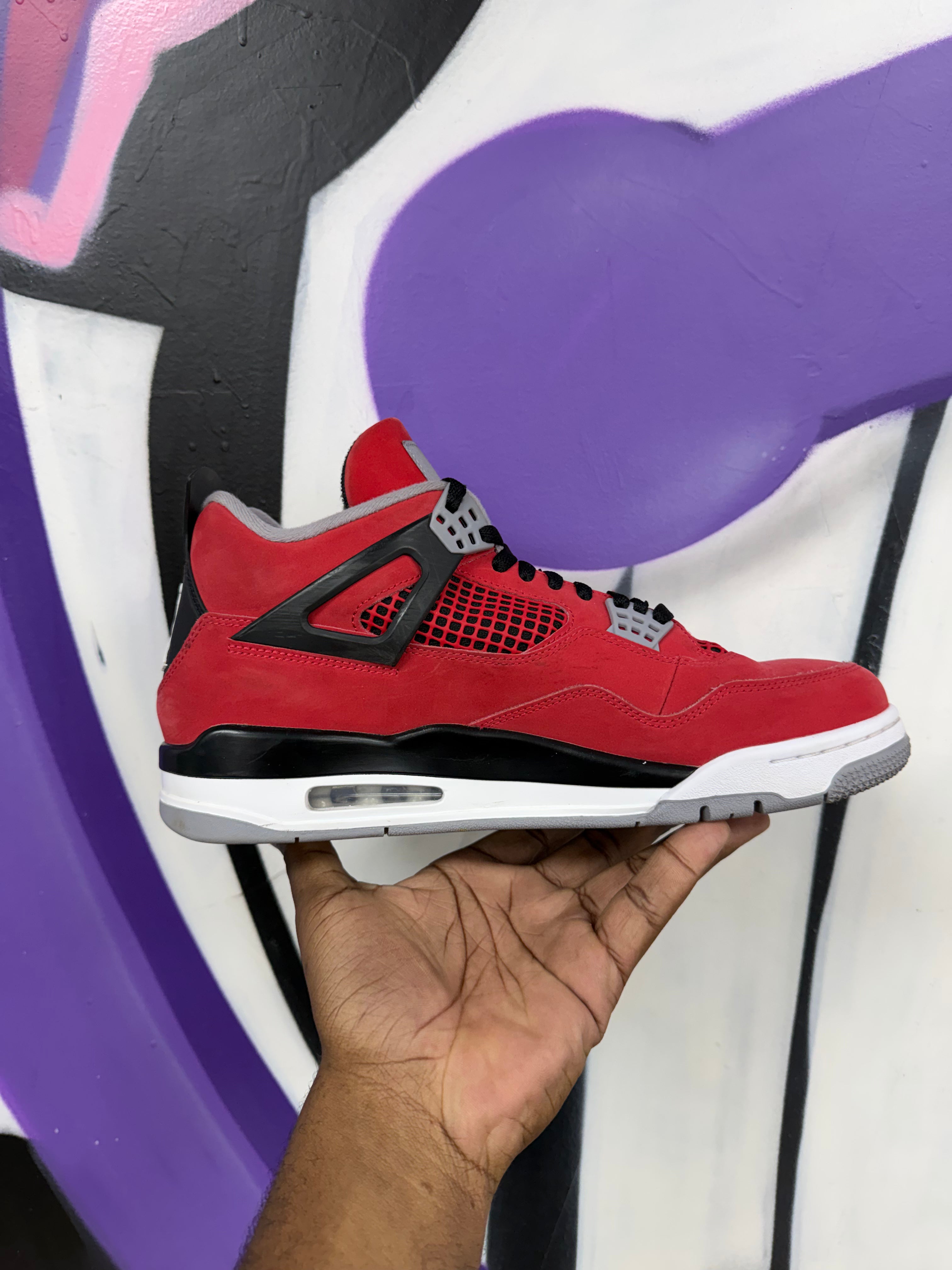 NIke Jordan 4 Toro Sneakers