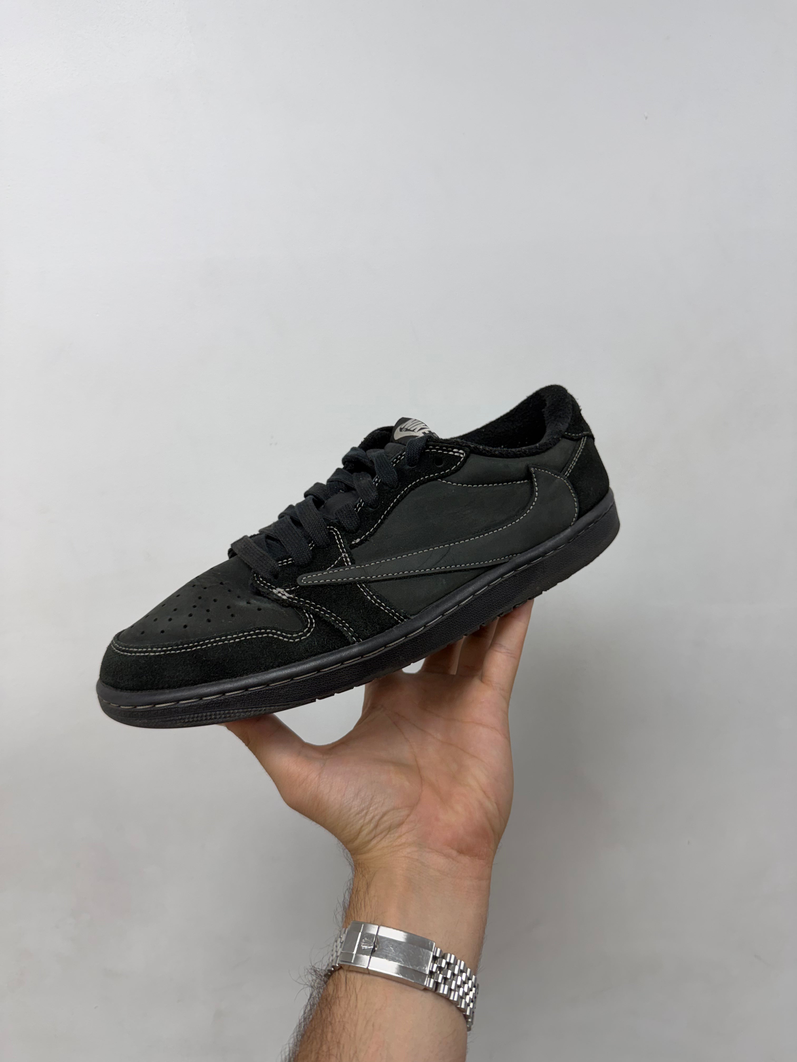 Jordan 1 Low Travis Scott Phantom Sneakers