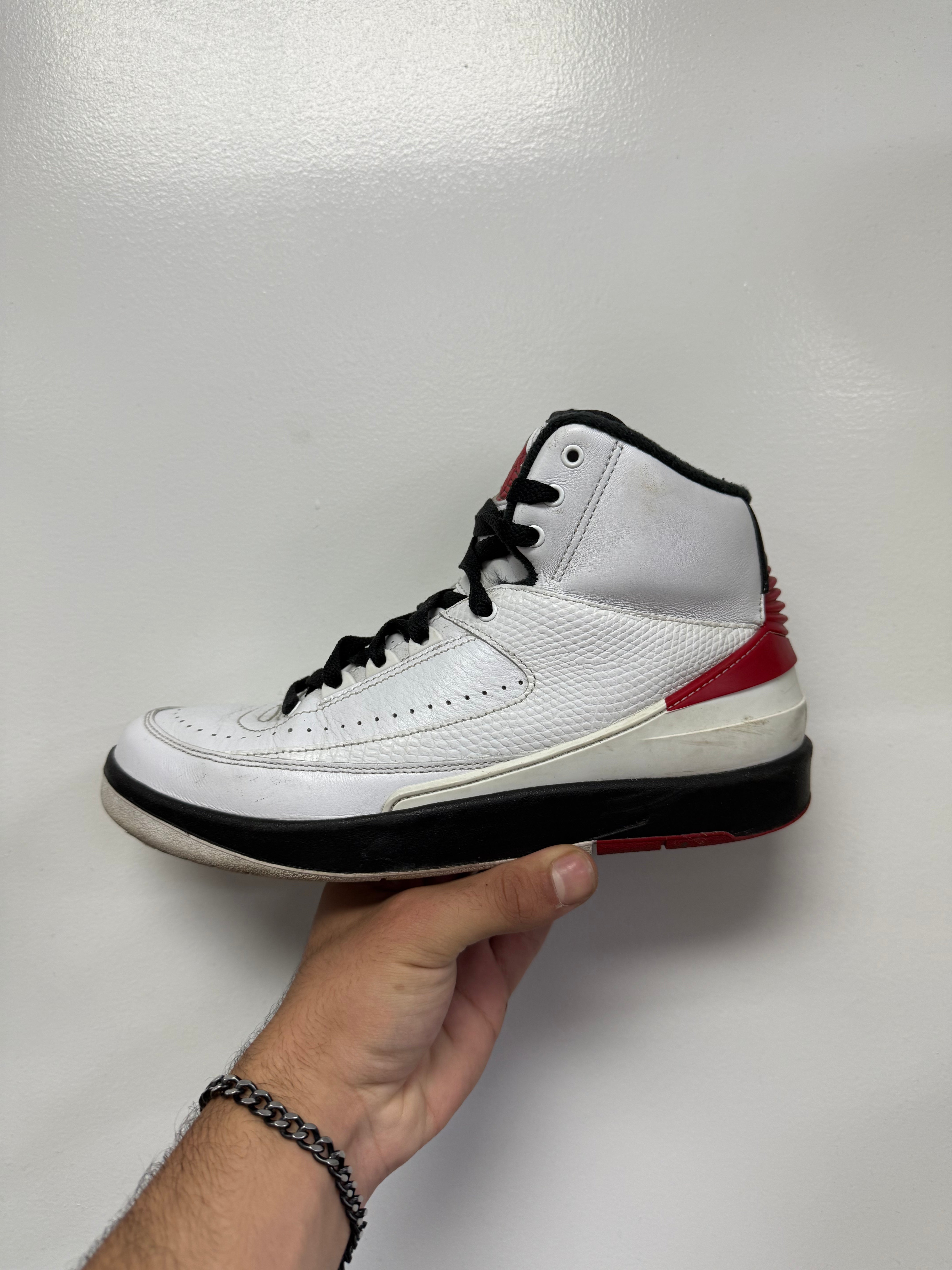 Jordan 2 Chicago Sneakers