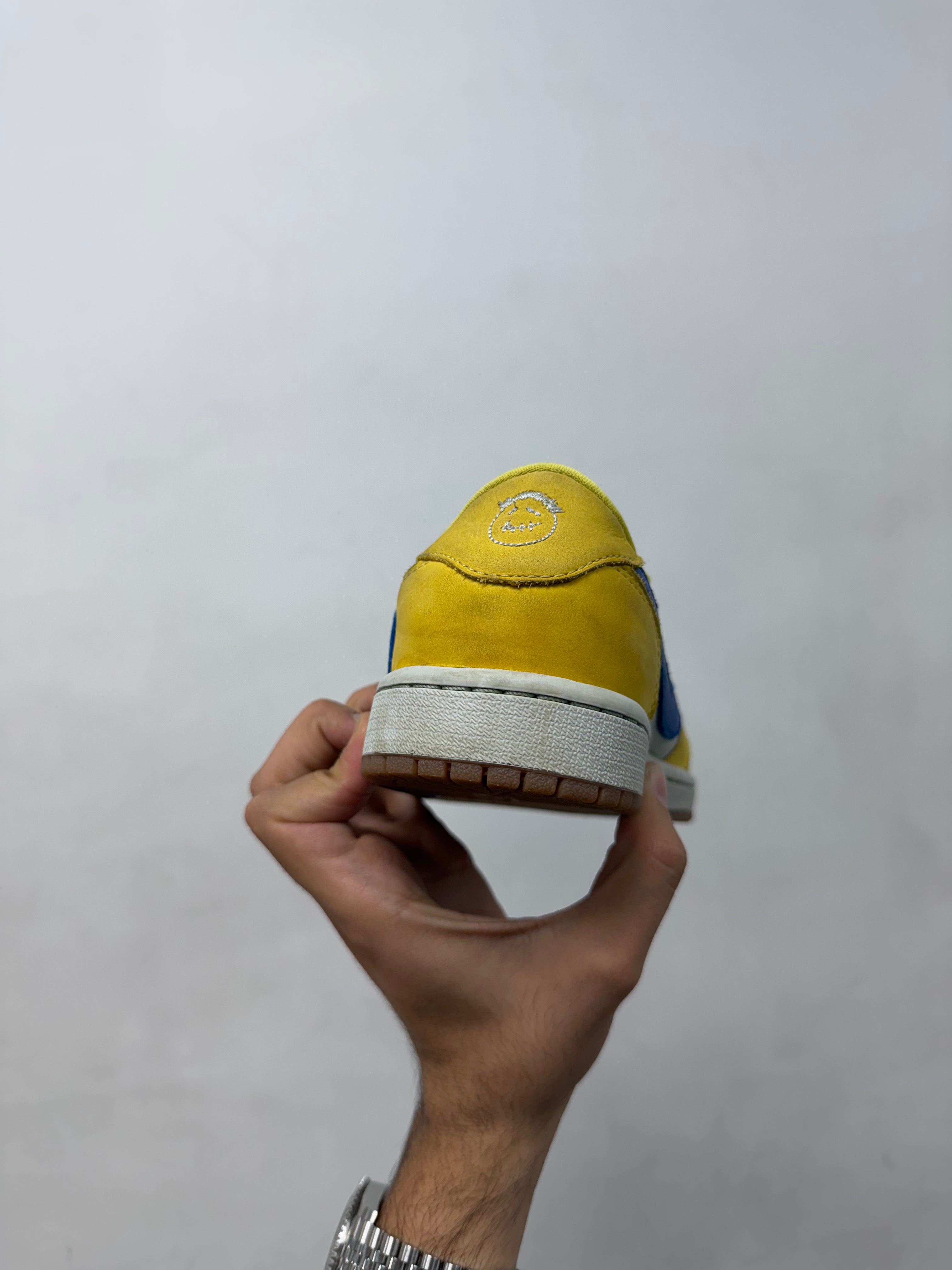 Jordan 1 Low Travis Scott Canary Sneakers