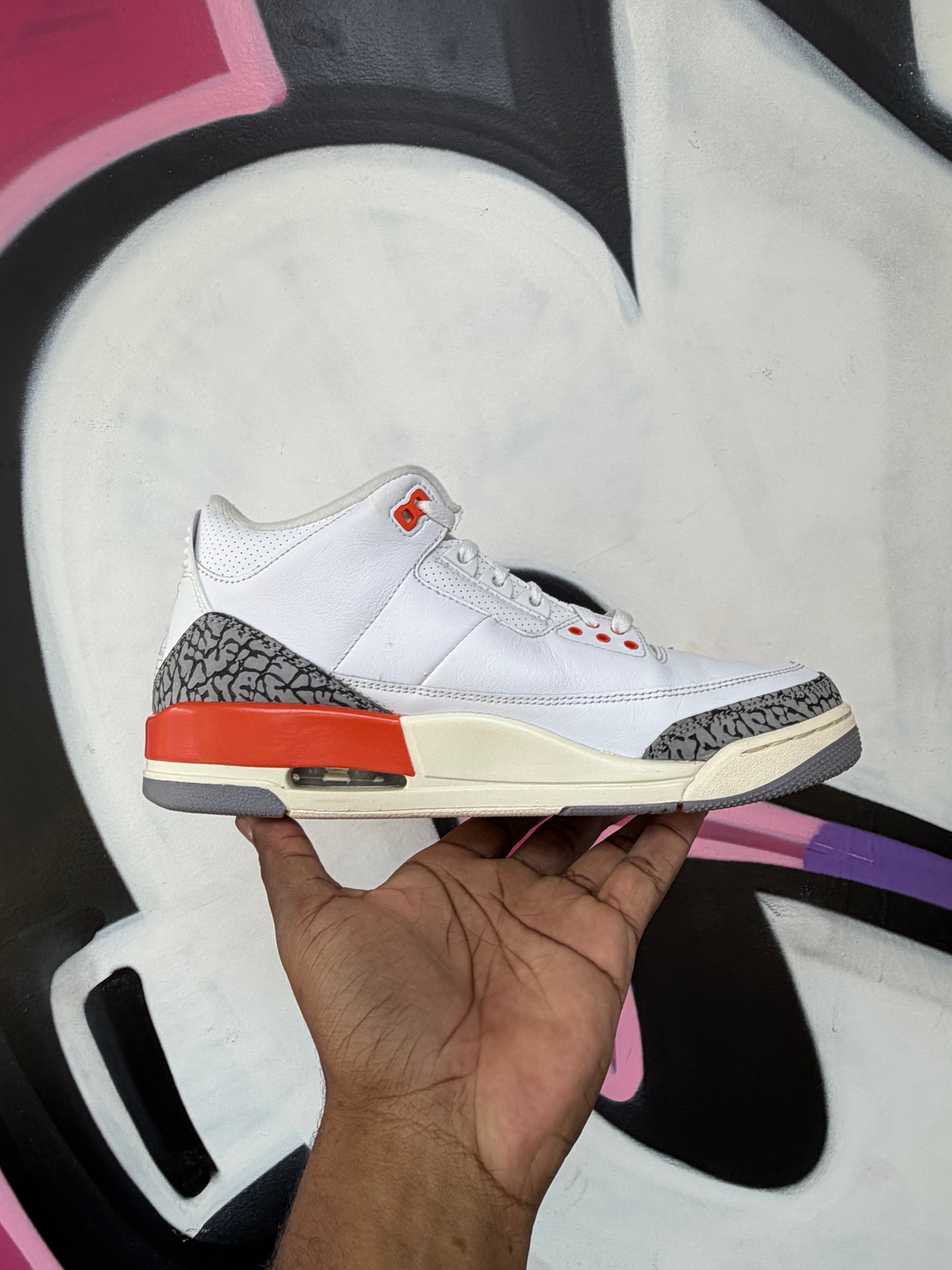 Jordan 3 Georgia Peach Sneakers