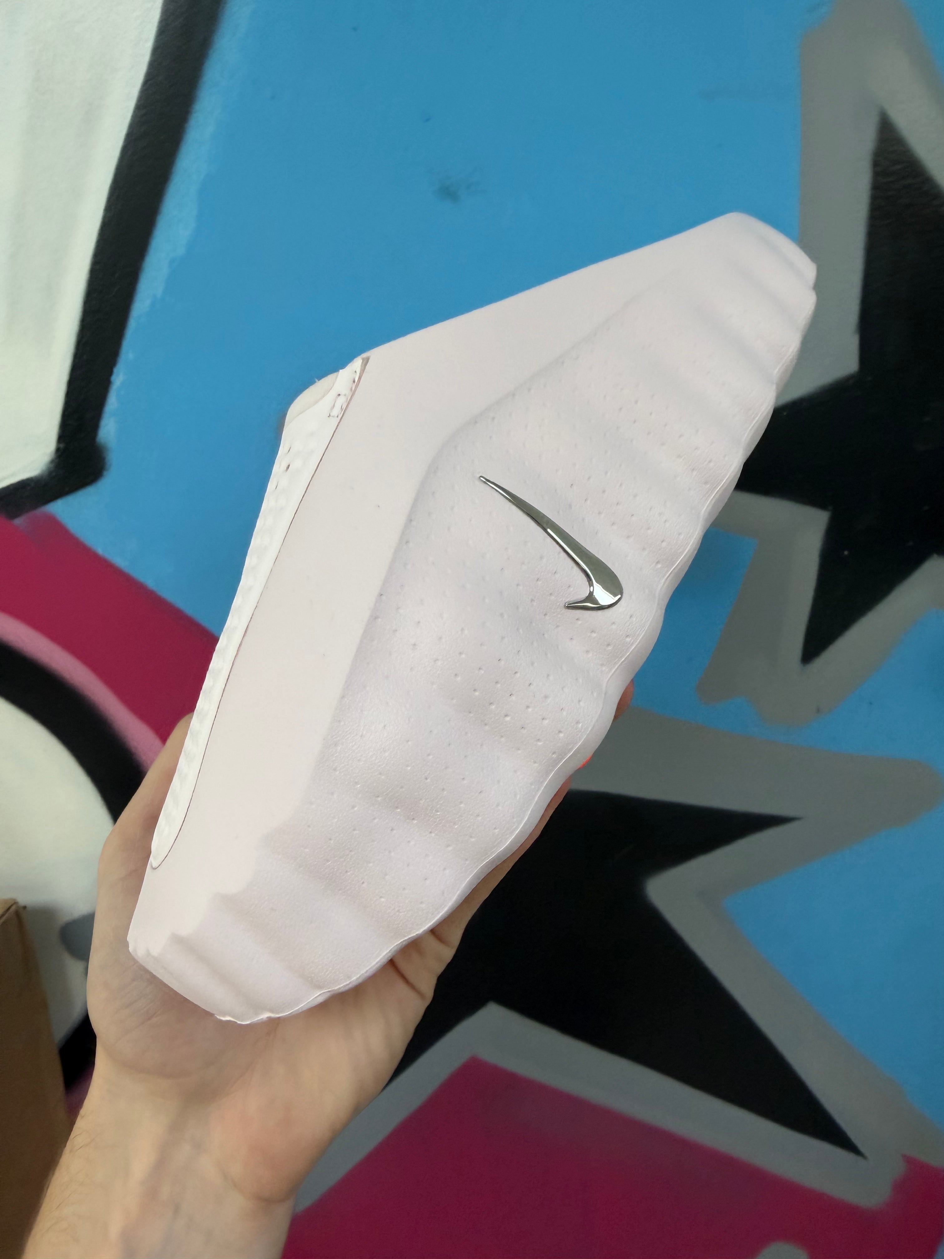 Nike Nike Mind Pearl Pink Sneakers