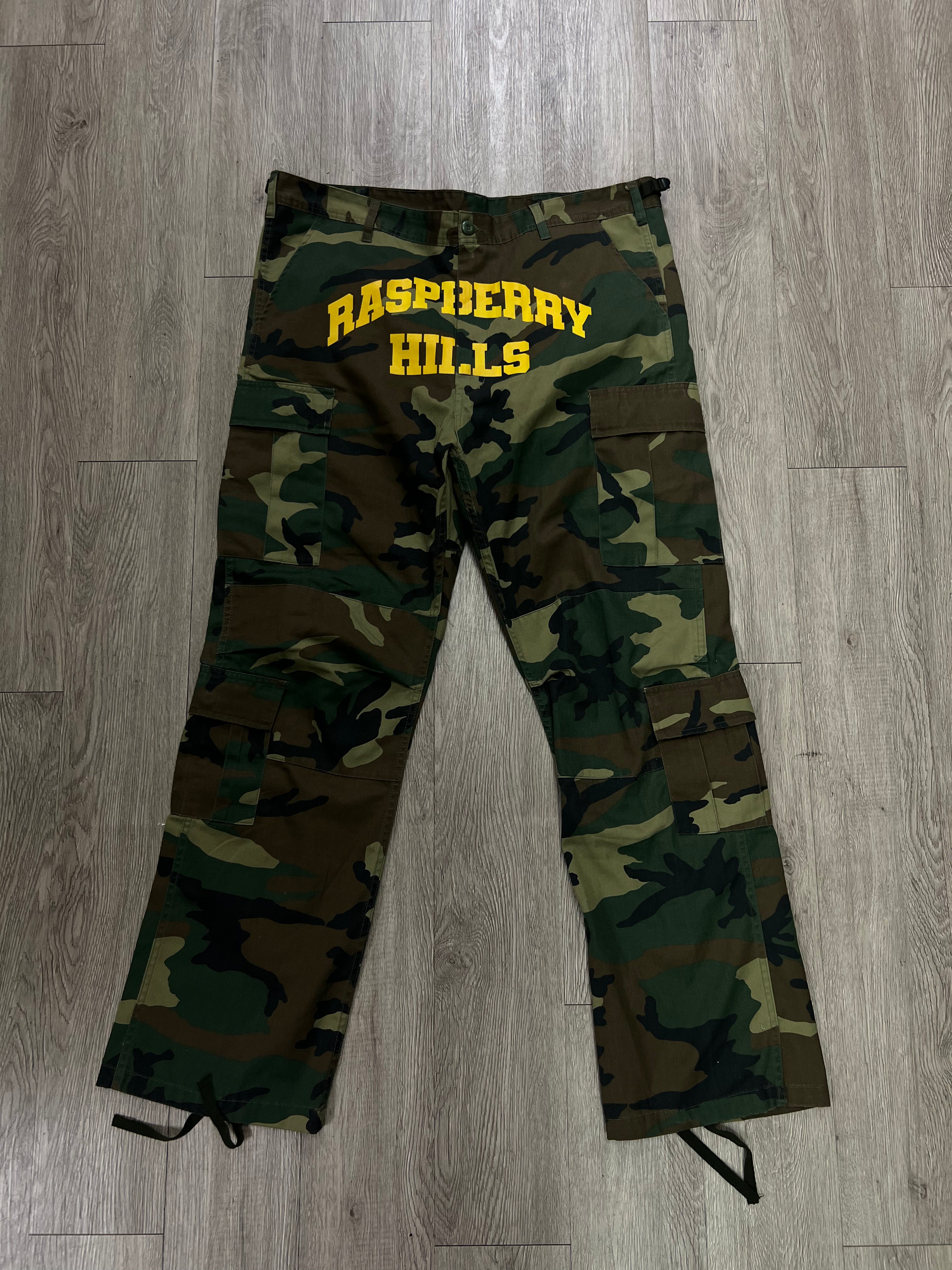 GV Gallery Camo Yellow Cargo Pants