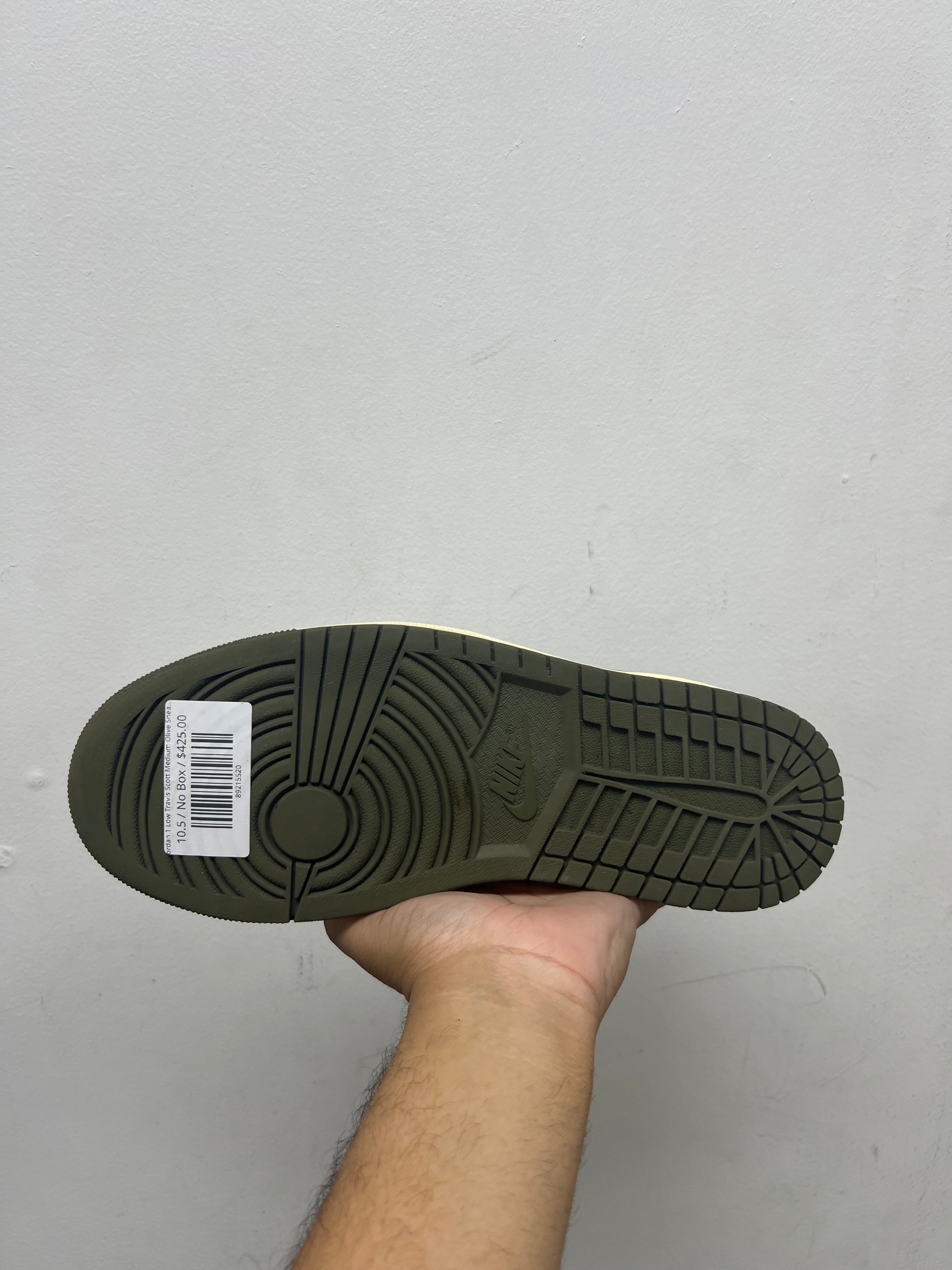 Jordan 1 Low Travis Scott Medium Olive Sneakers