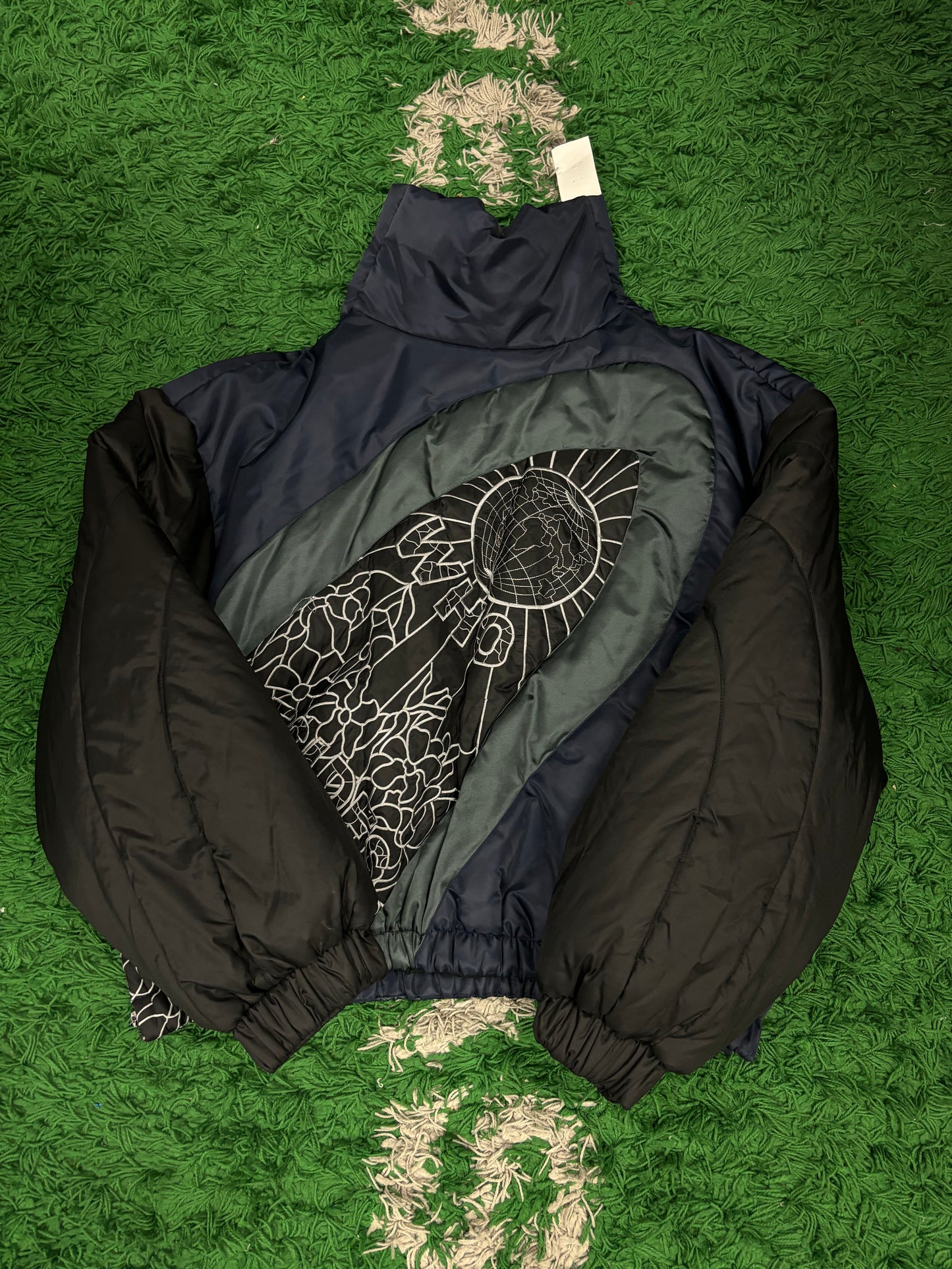 WDW Puffer Diagnol Jacket Glass Navy New Medium With Tags