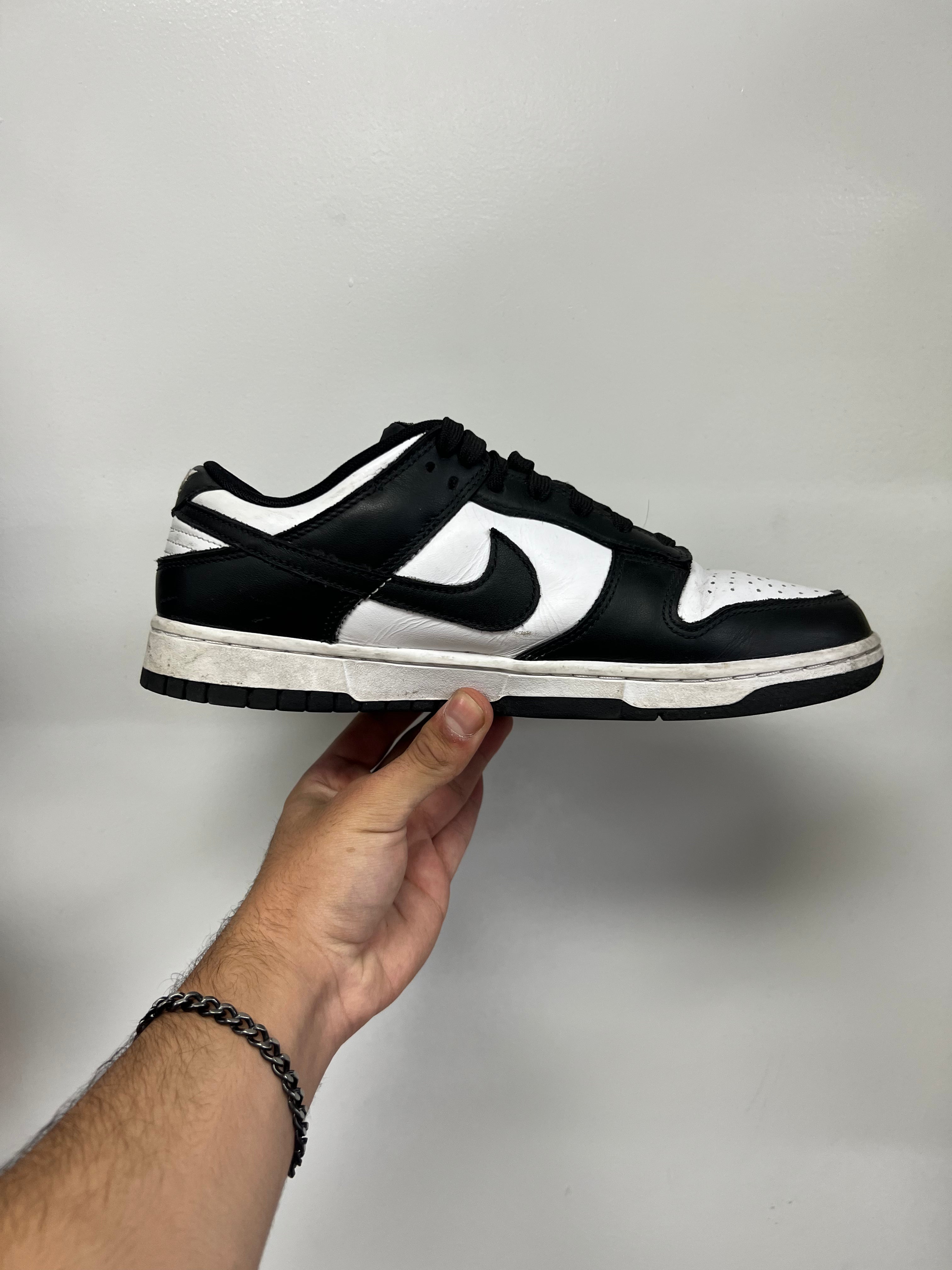 Nike Dunk Panda Sneakers