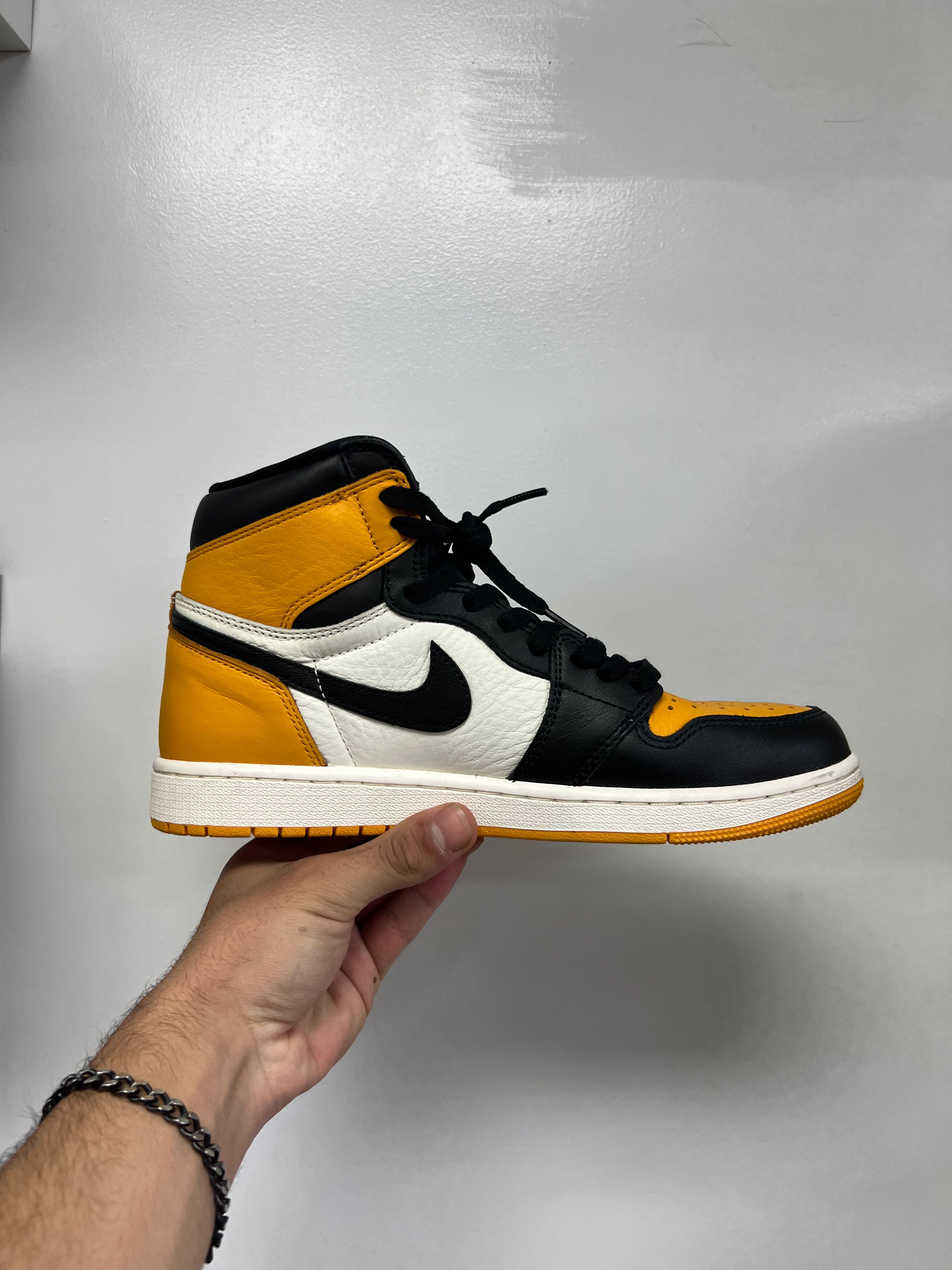 Jordan 1 Taxi Sneakers