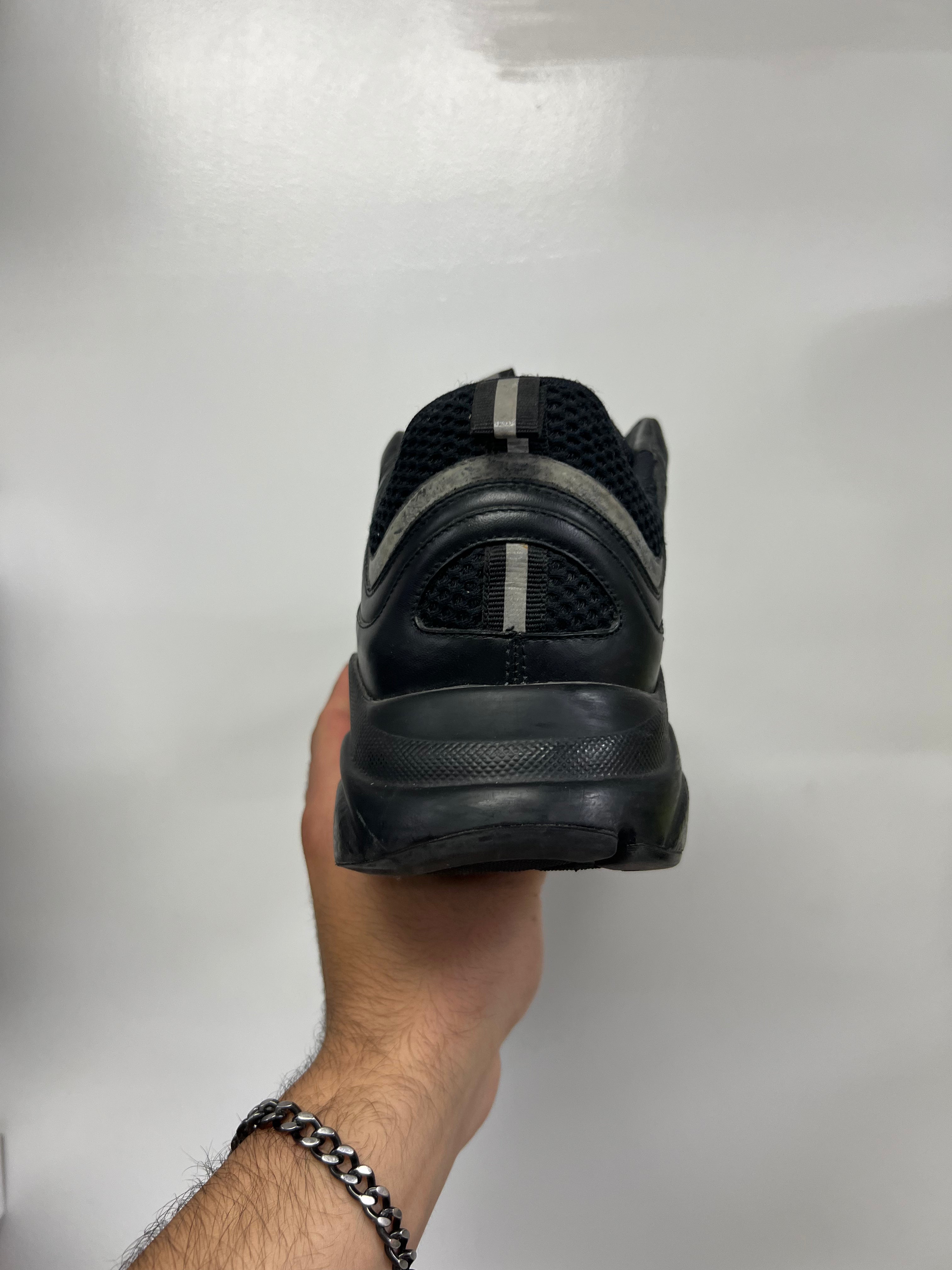 Dior B22 Black Lime 42 (US 9) No Box Used