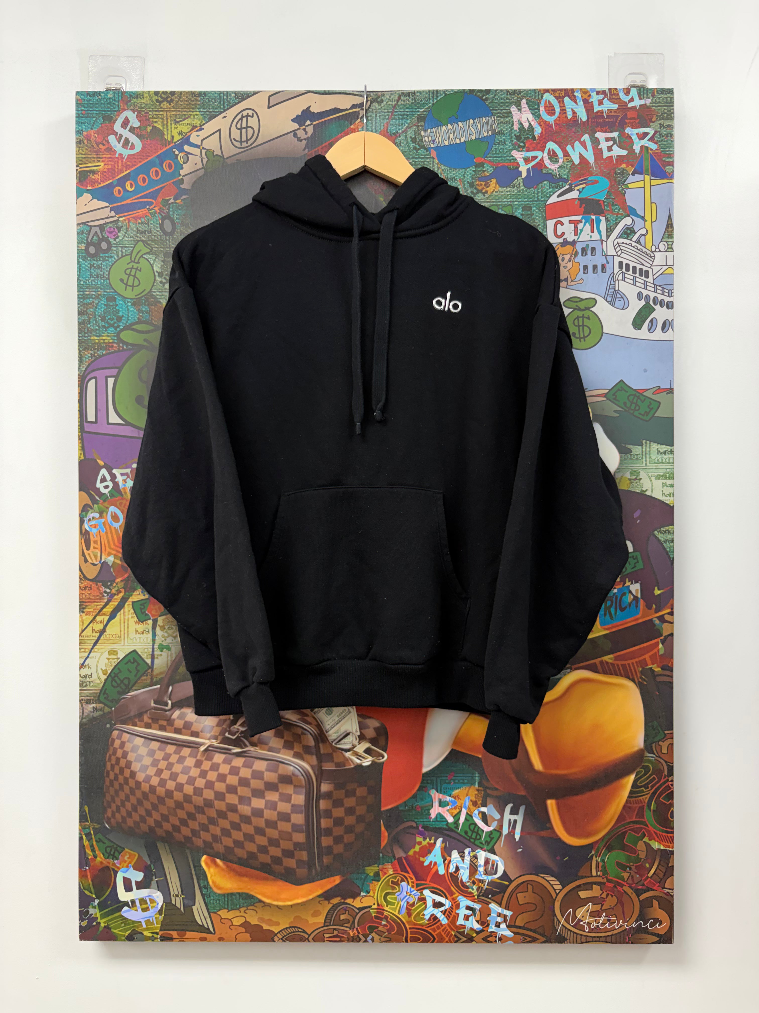 ALO Black Accolade Pullover Hoodie