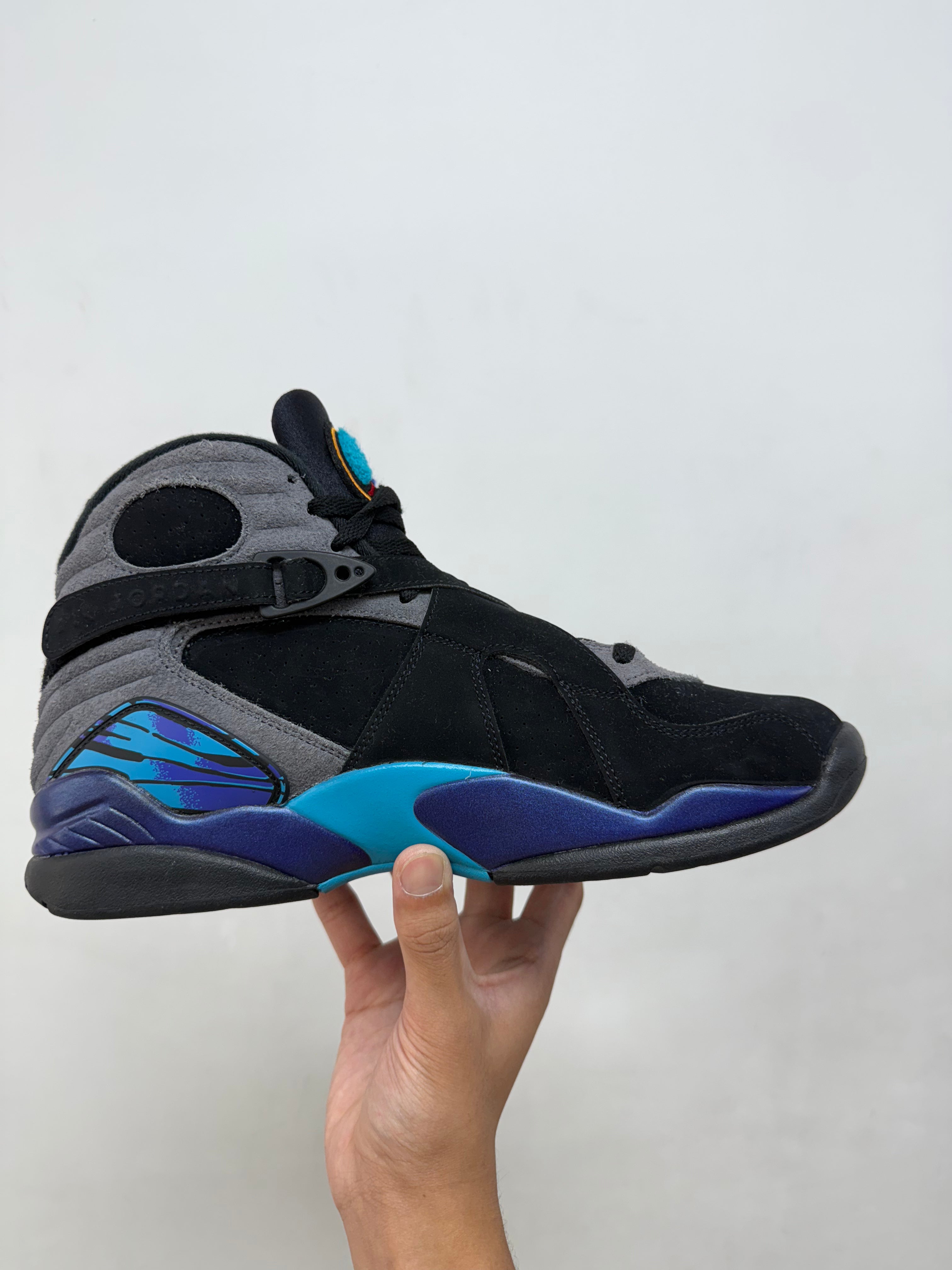 Jordan 8 Aqua Sneakers