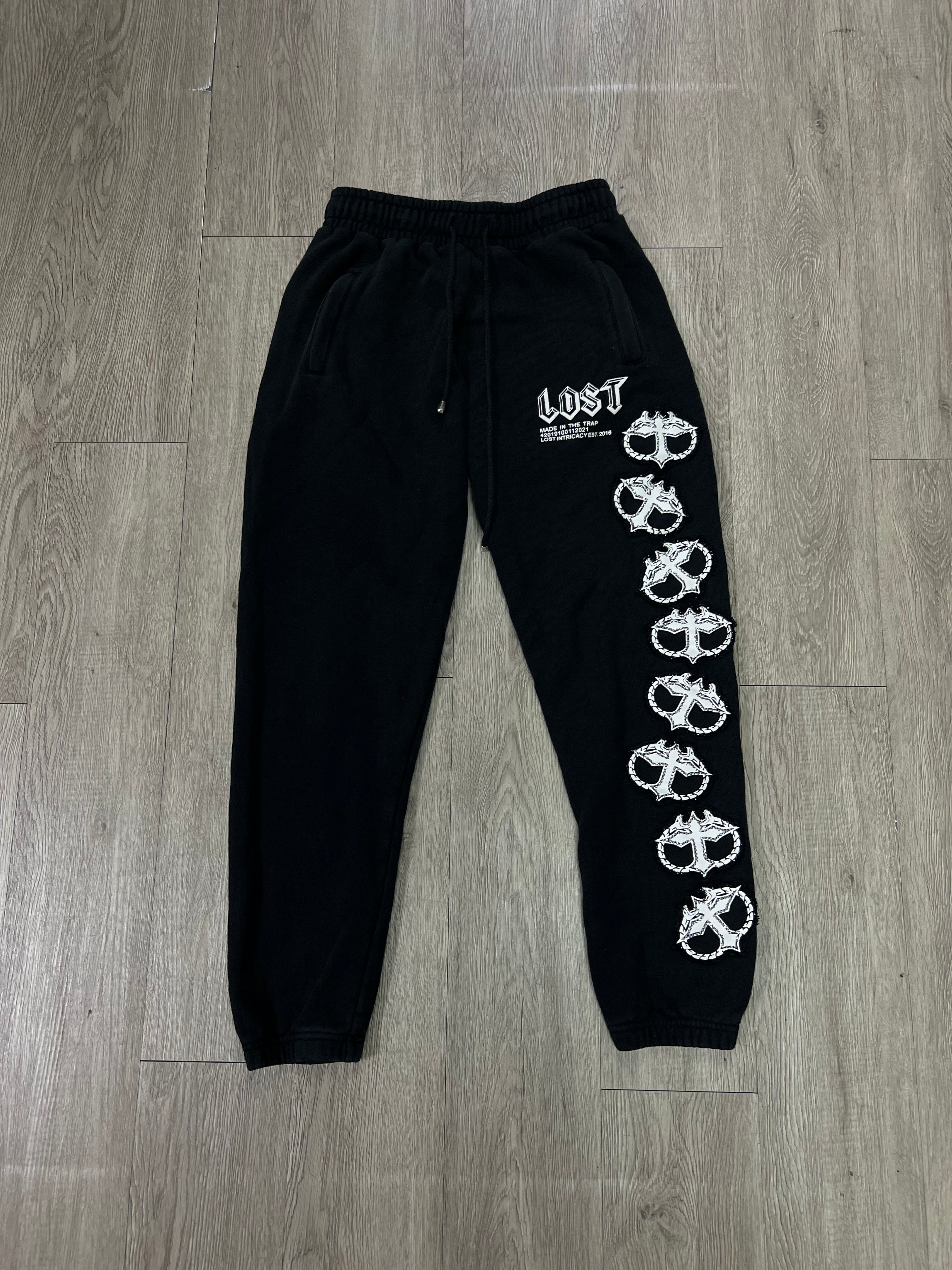 Lost Intricacy Black White MITT Sweats