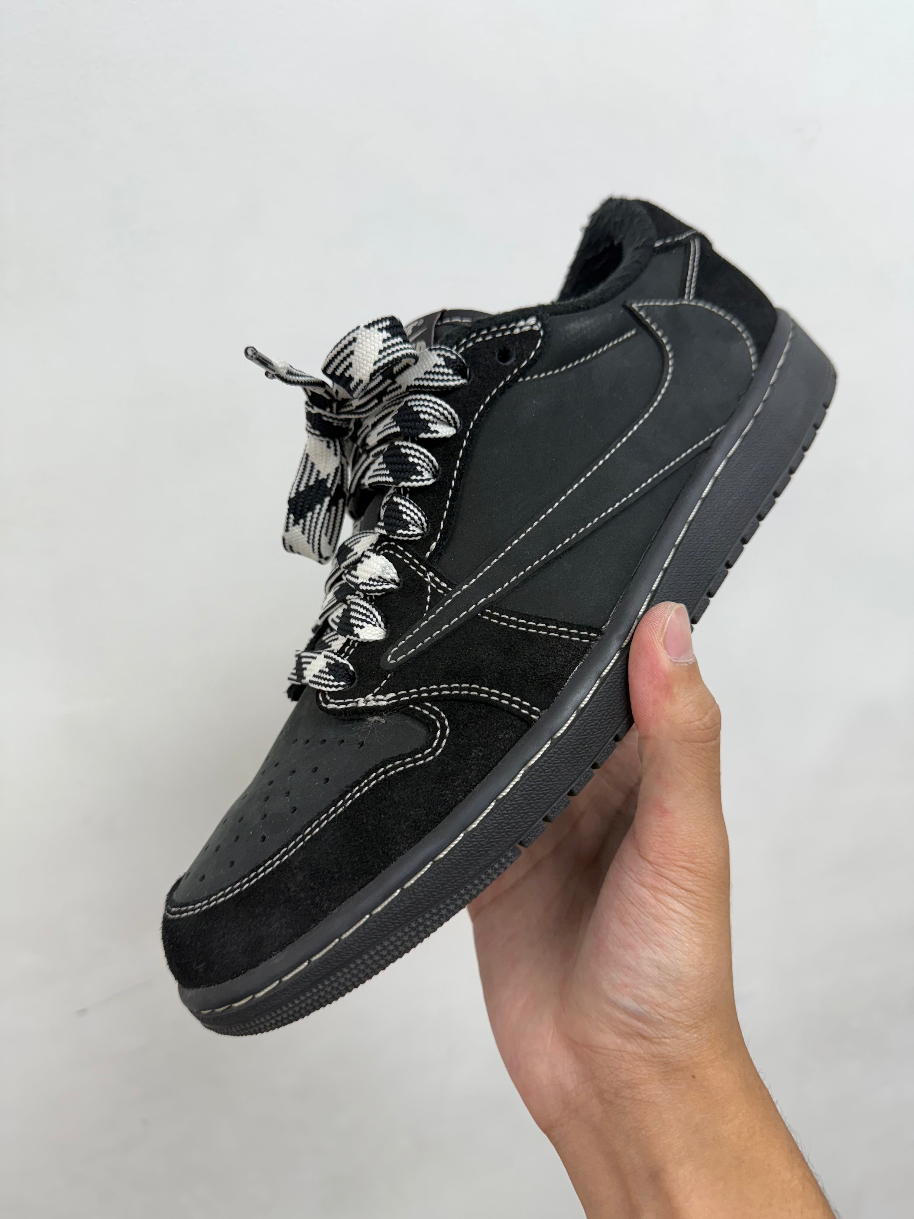 Jordan 1 Low Travis Scott Black Phantom Sneakers