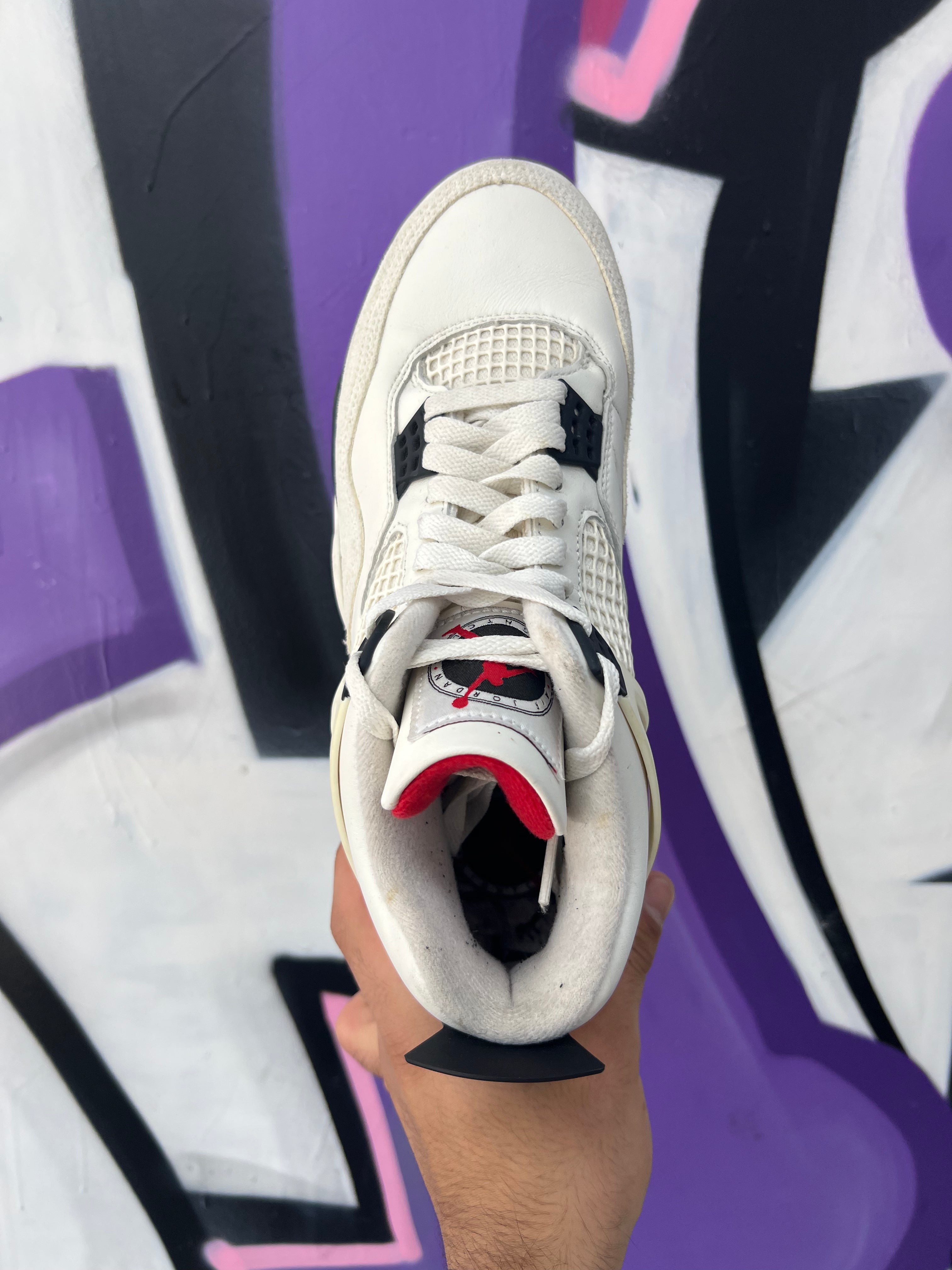Jordan 4 Flight Club Sneakers