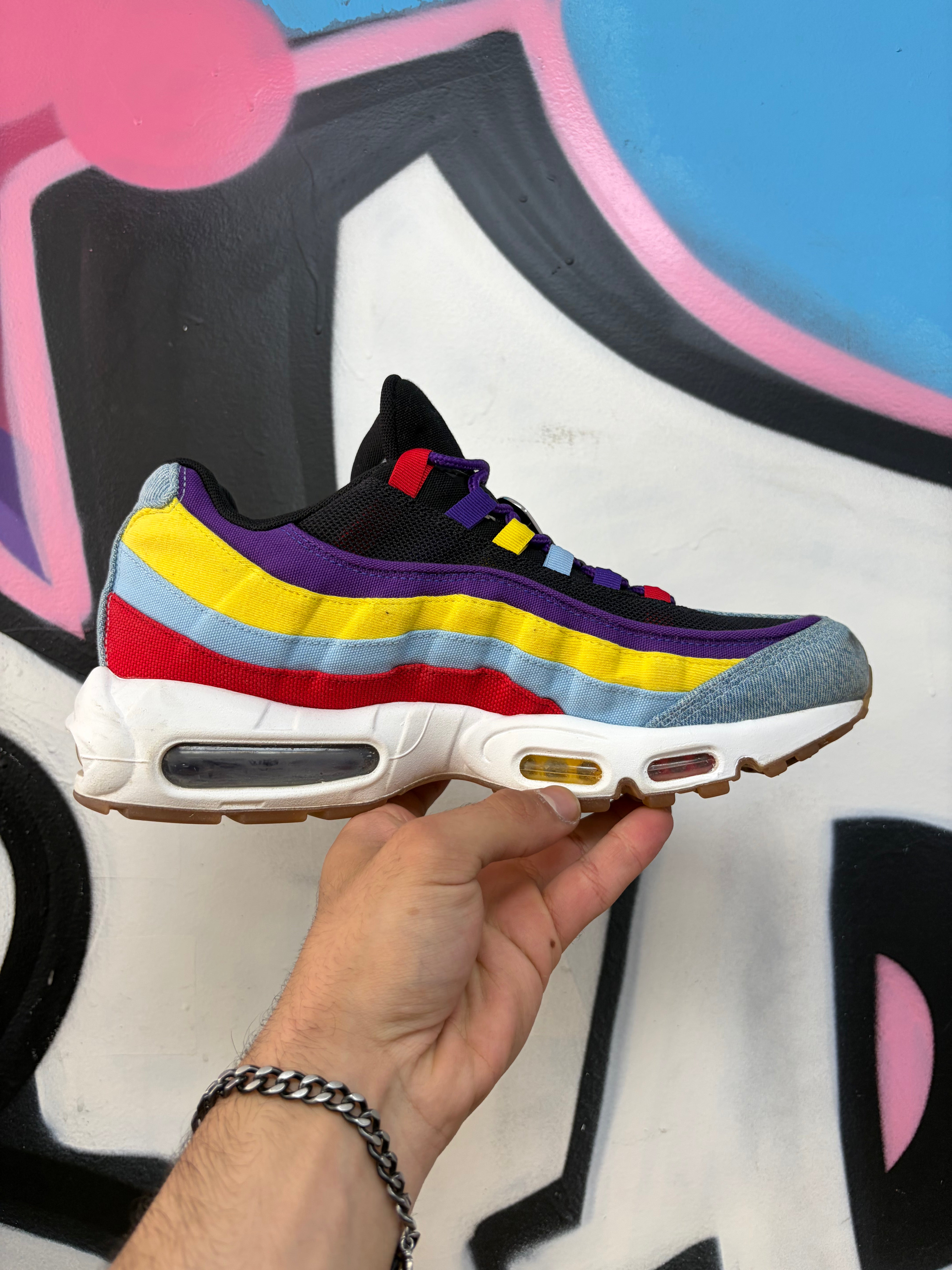 Nike AM95 Multicolor Sneakers