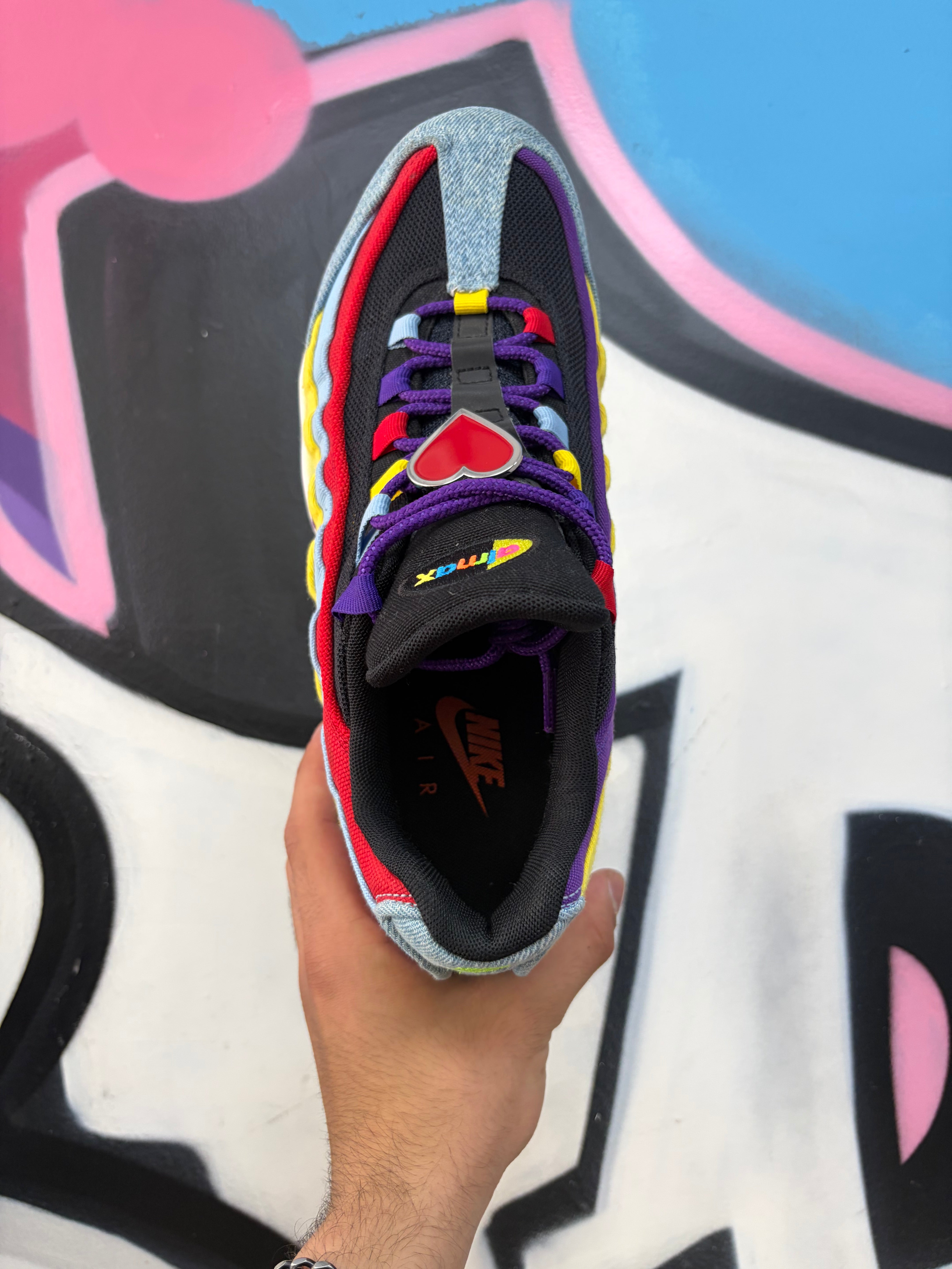 Nike AM95 Multicolor Sneakers