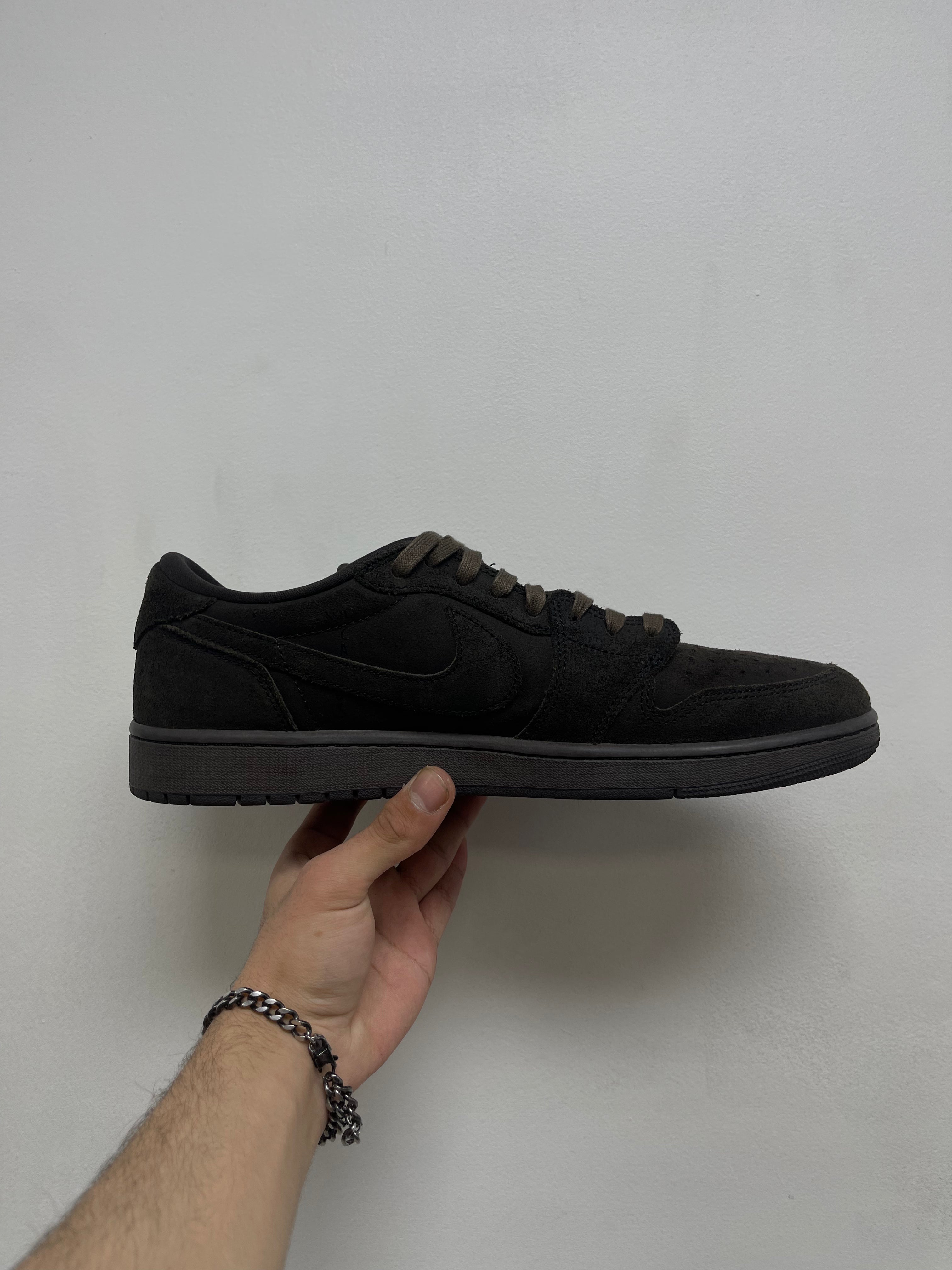 Jordan 1 Low TS Velvet Brown Sneakers