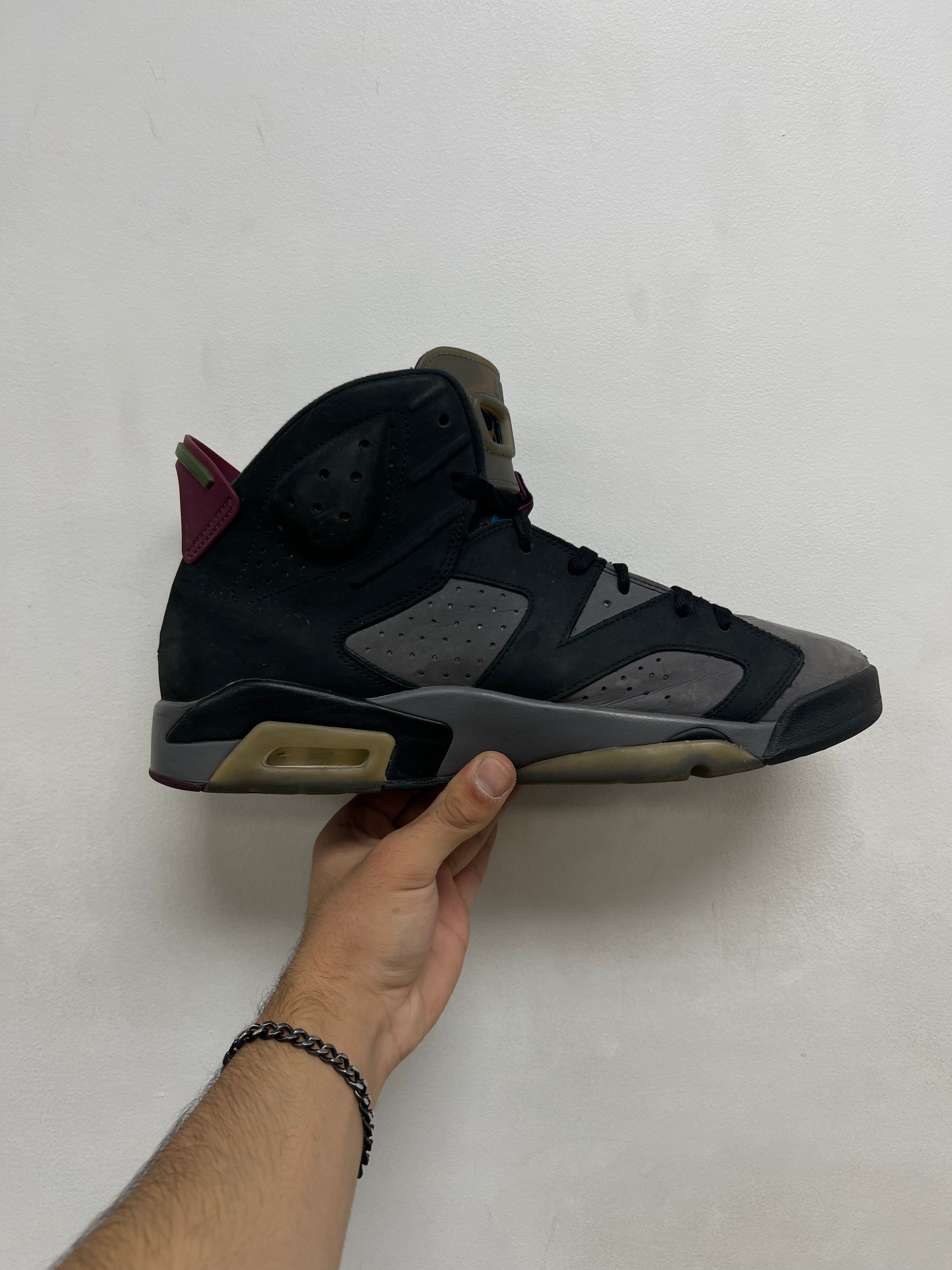 Jordan 6 Bordeaux Sneakers