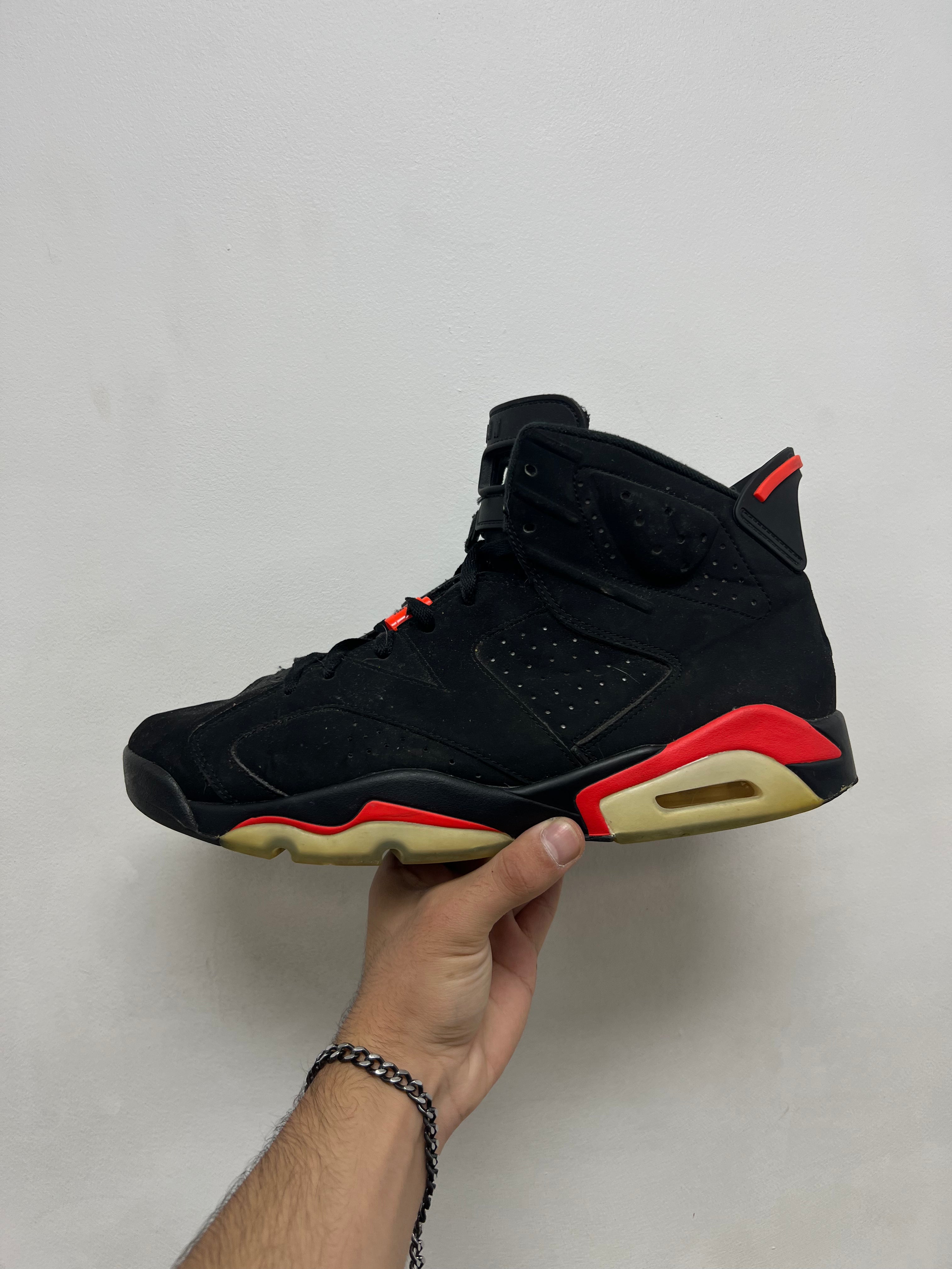 Jordan 6 Infrared Sneakers