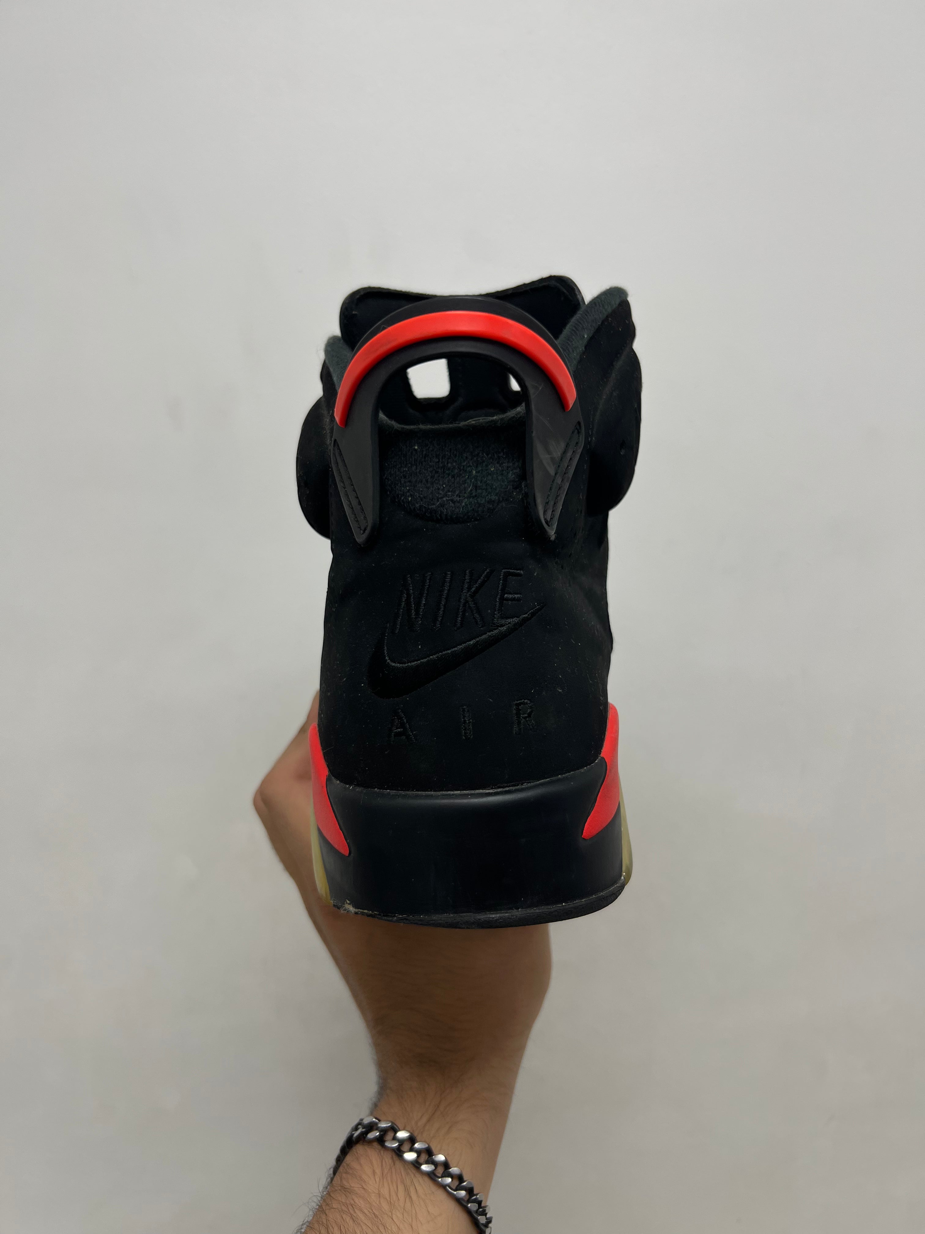 Jordan 6 Infrared Sneakers